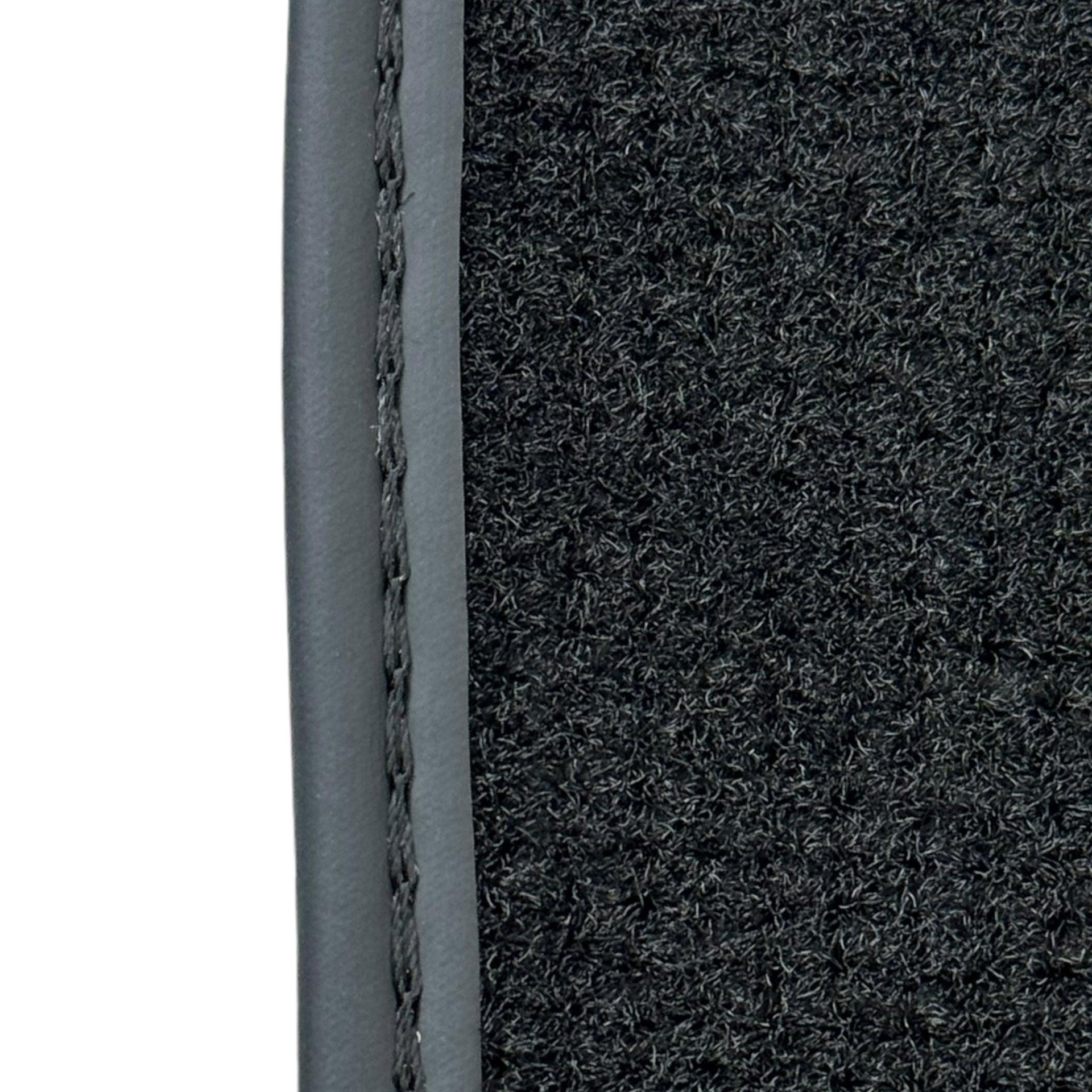 Black Floor Mats for Jeep Wrangler JK (2007-2018) 5 Doors - Double Fixation - AutoWin