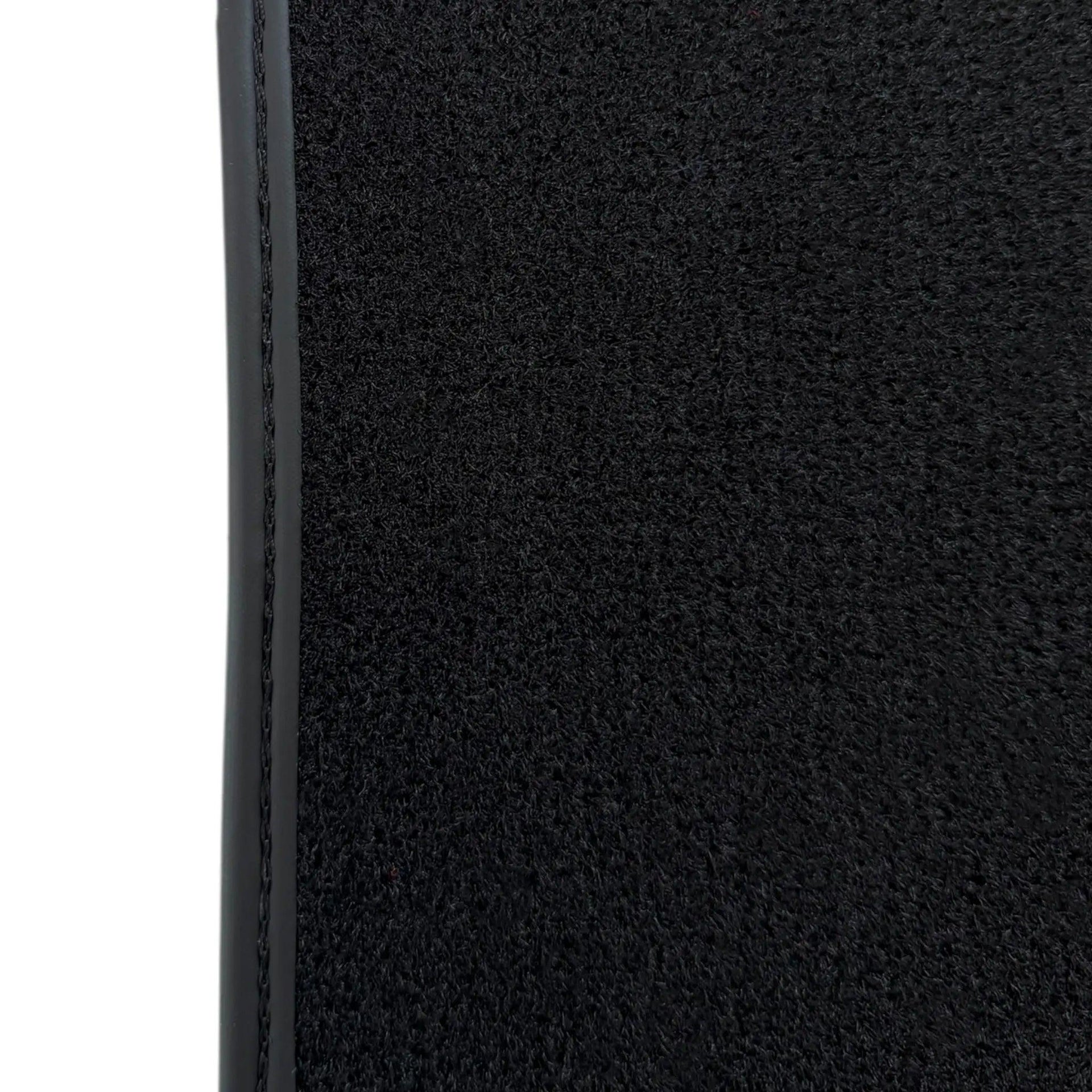 Black Floor Mats for BMW M3 G81 Touring (2022-2026) with Green Leather ER56 Performance