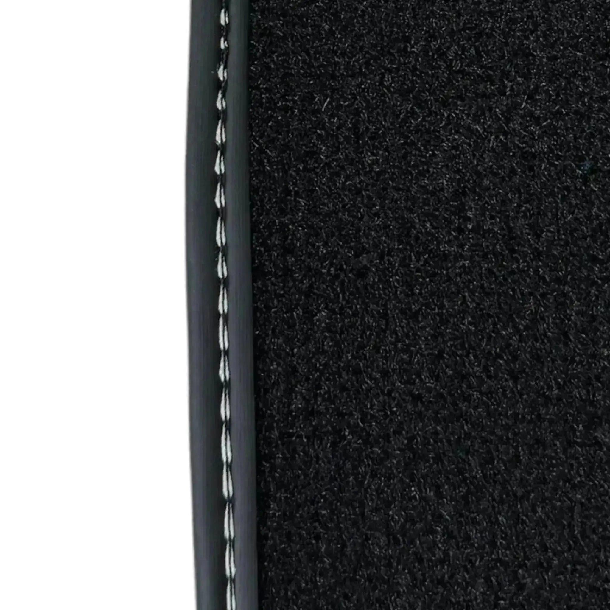 Black Floor Mats for Toyota Proace - AutoWin