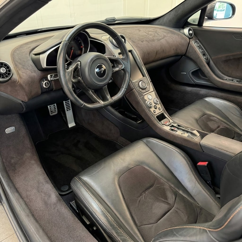 Leather Floor Mats for McLaren MP4-12C (2011–2014) Black Tailored Yellow Sewing - AutoWin