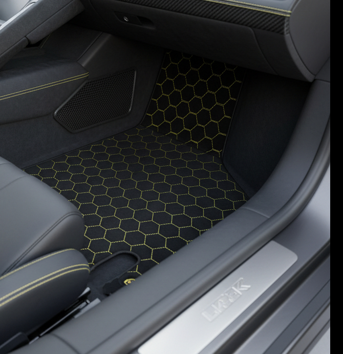 Customizable Leather Floor Mats with Hex Pattern for Lamborghini Countach (1974–1990) - AutoWin