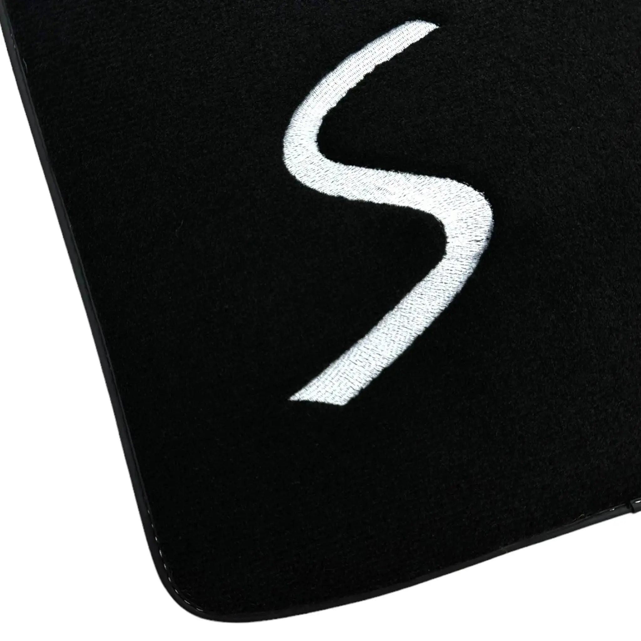 Black Floor Mats for Mini Cooper/One R50 (2001-2007) - AutoWin