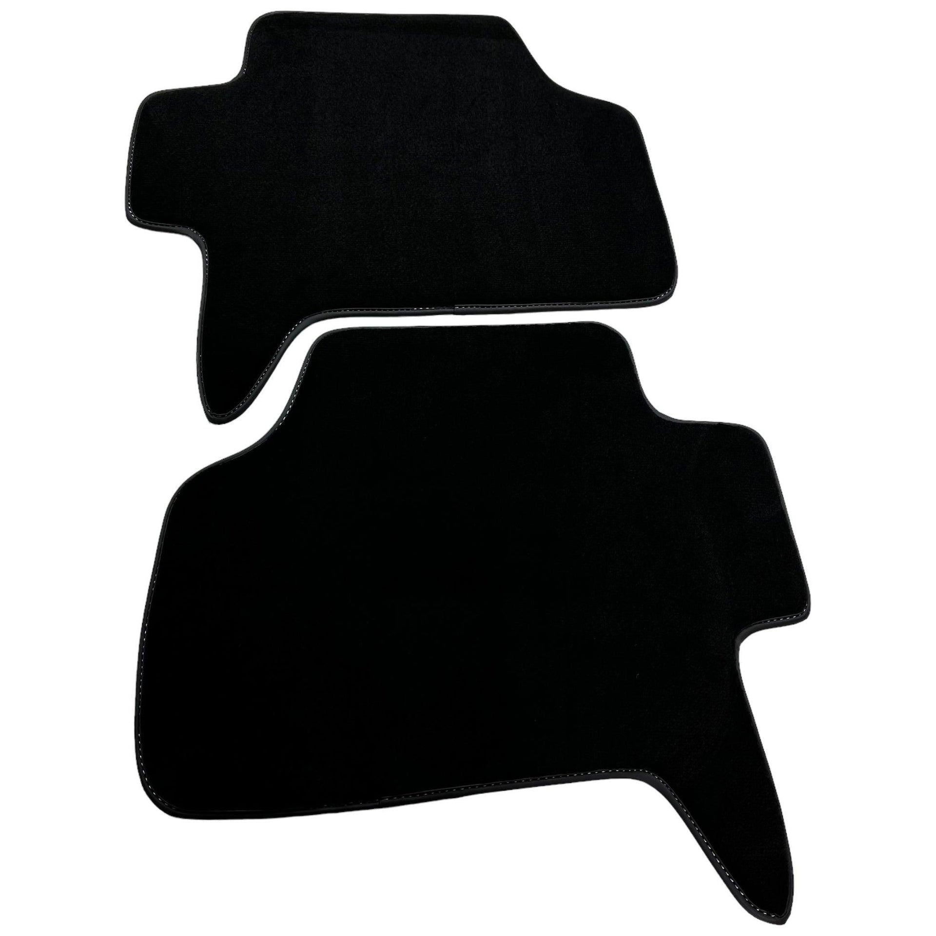 Black Floor Mats For Mitsubishi Pajero Sport (2009-2015) - AutoWin