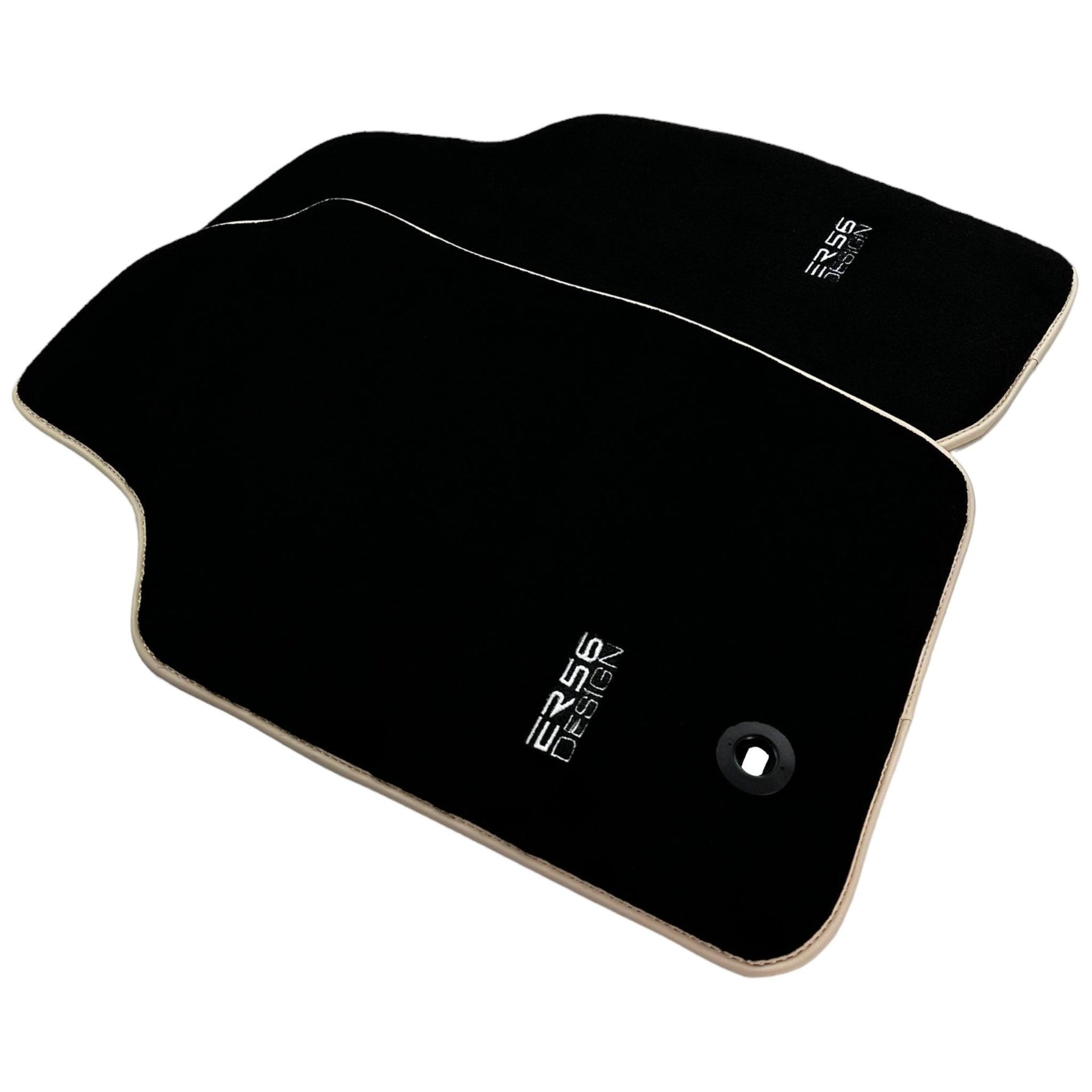 Black Floor Mats For Toyota Hilux (2005-2015) ER56 Design - AutoWin