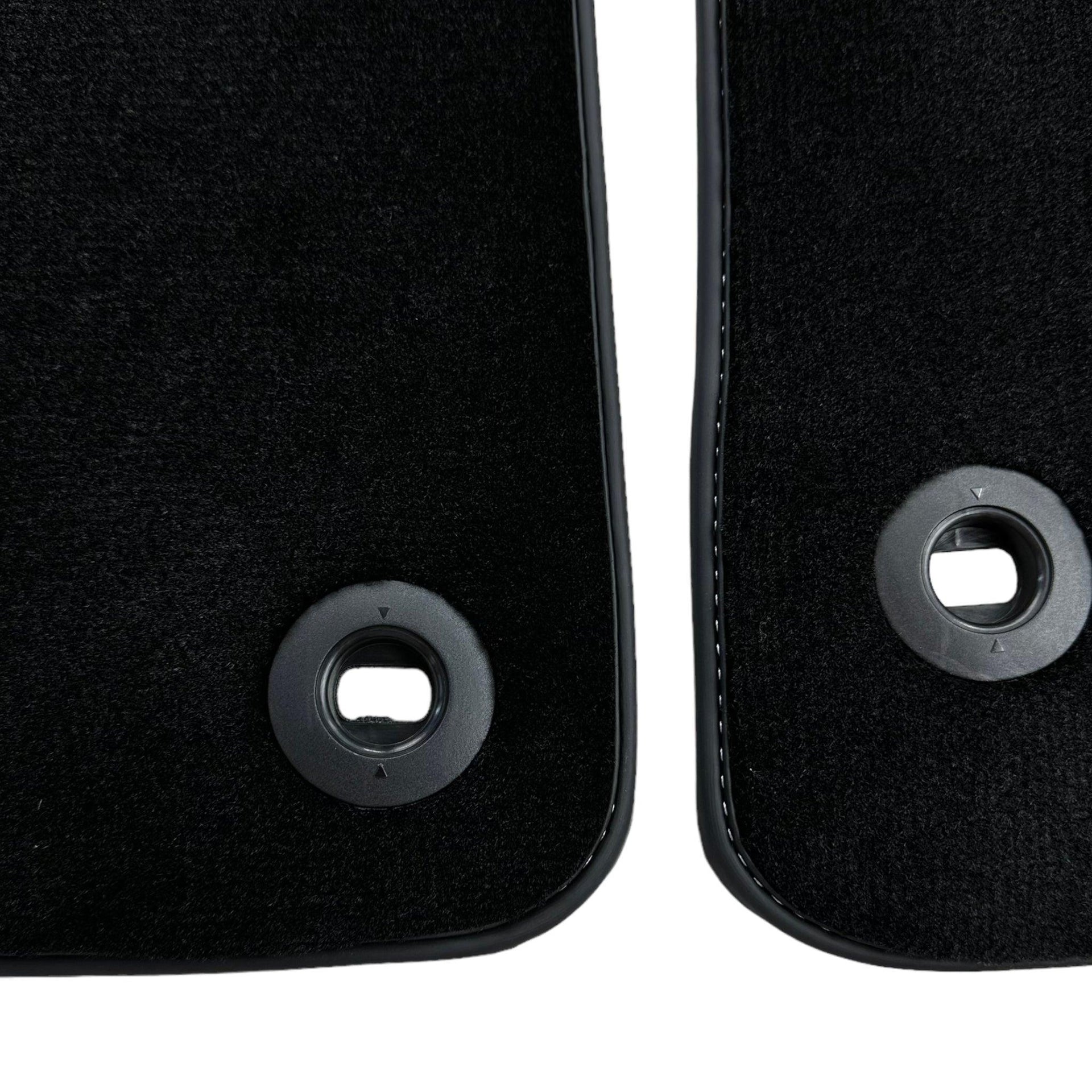 Black Floor Mats For Toyota Land Cruiser 150 (2009-2022) - AutoWin