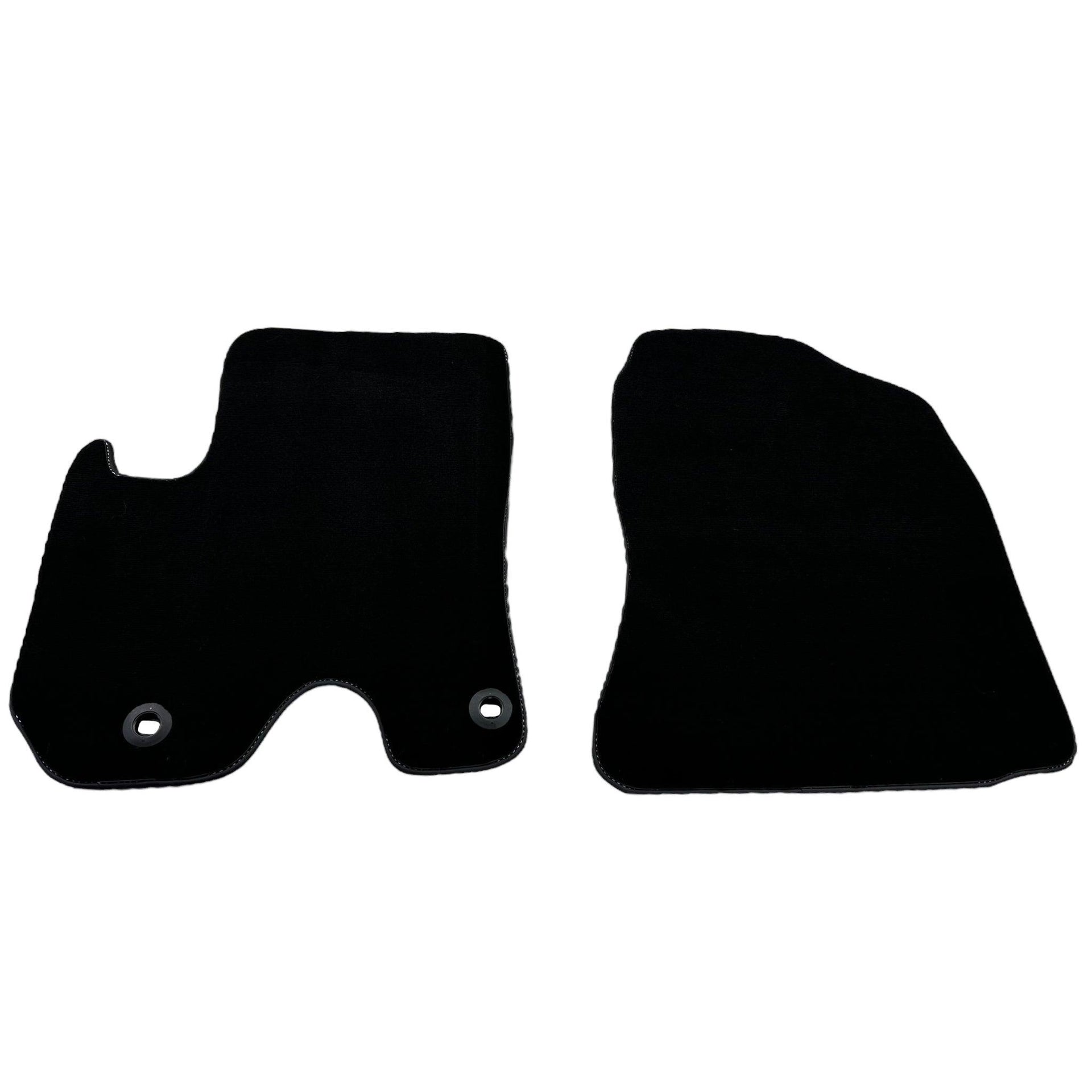 Black Floor Mats For Toyota RAV-4 (2003-2005) - AutoWin