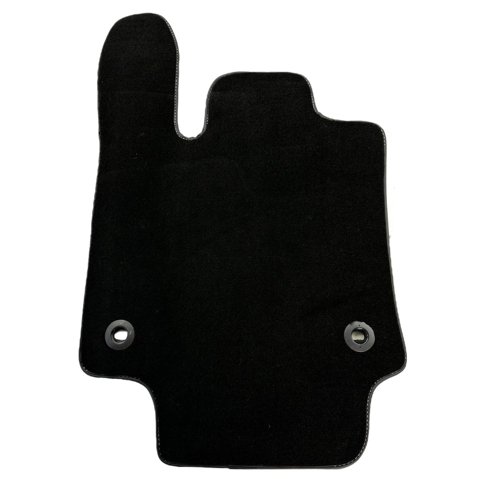 Black Floor Mats For Toyota RAV4 (2019-Present) - AutoWin