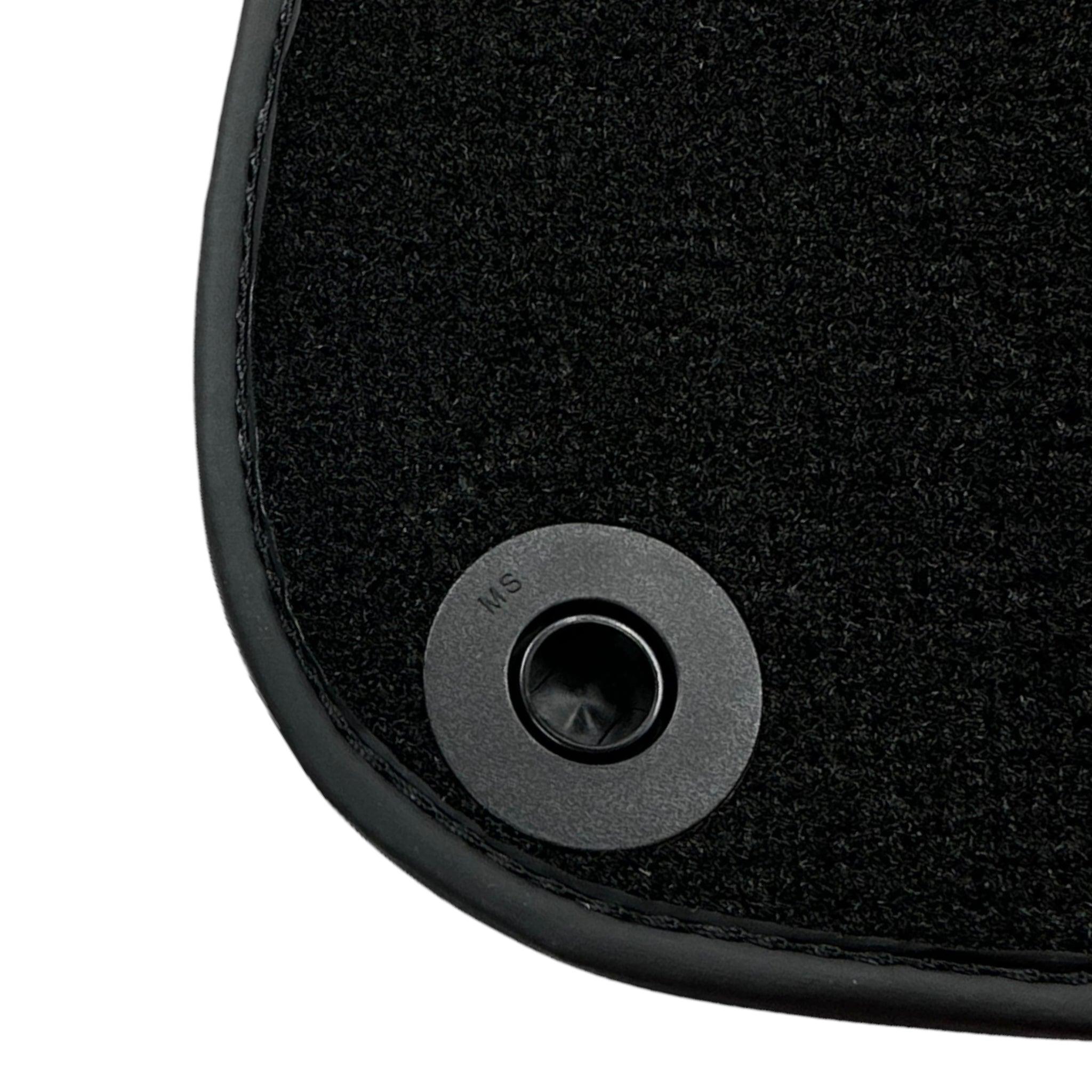 Black Luxury Floor Mats for Mercedes Benz C-Class W203 Sedan (2000-2007) | ER56 Design - AutoWin