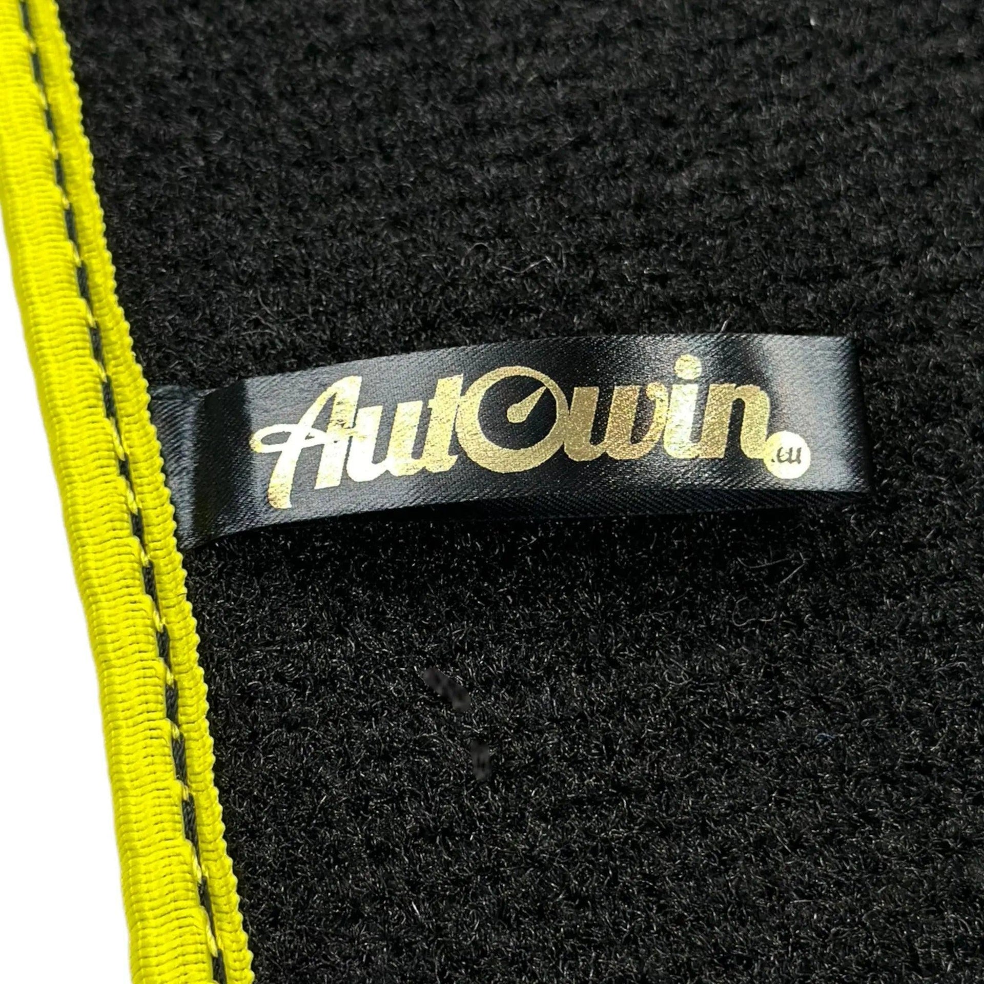 Black Mats For BMW X6M E71 SUV | Yellow Trim - AutoWin
