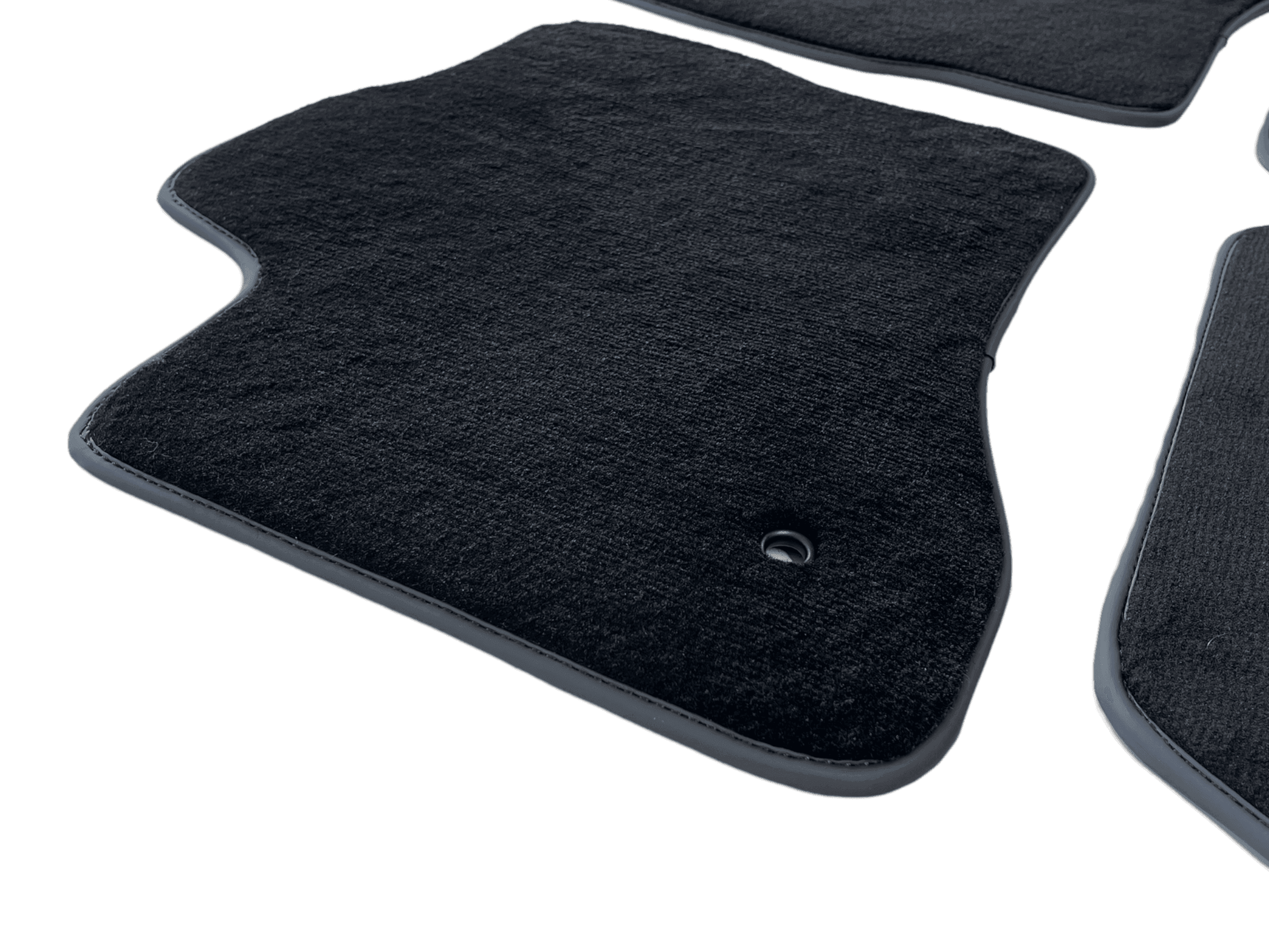 Floor Mats for Lincoln Aviator (2003-2005) Black Tailored Carpets - AutoWin