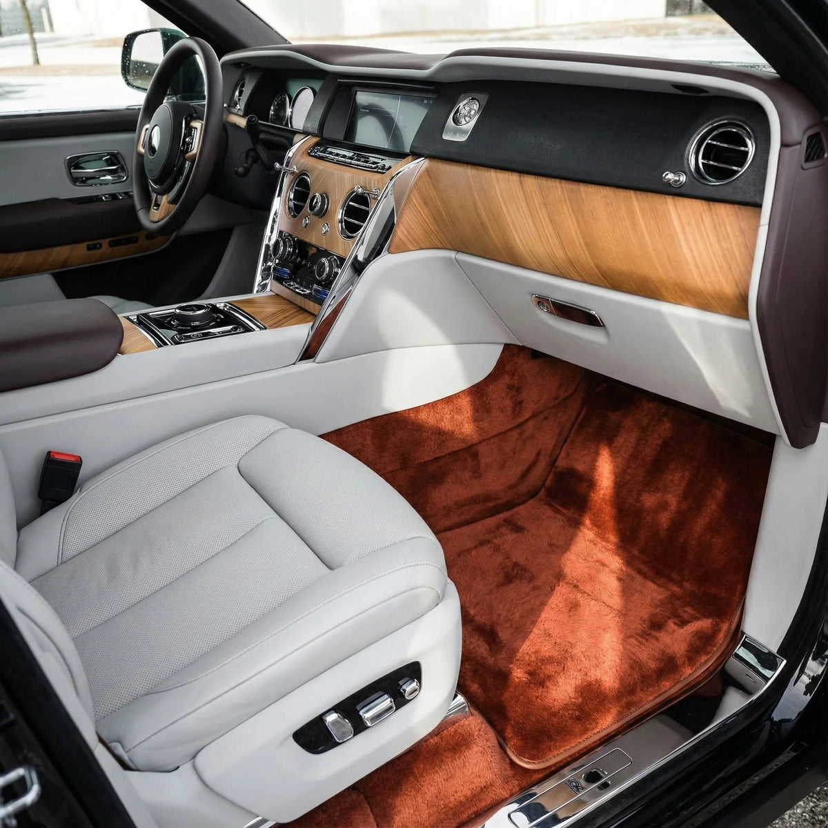Interior look of floor mats for Rolls-Royce Cullinan (2018-2025)