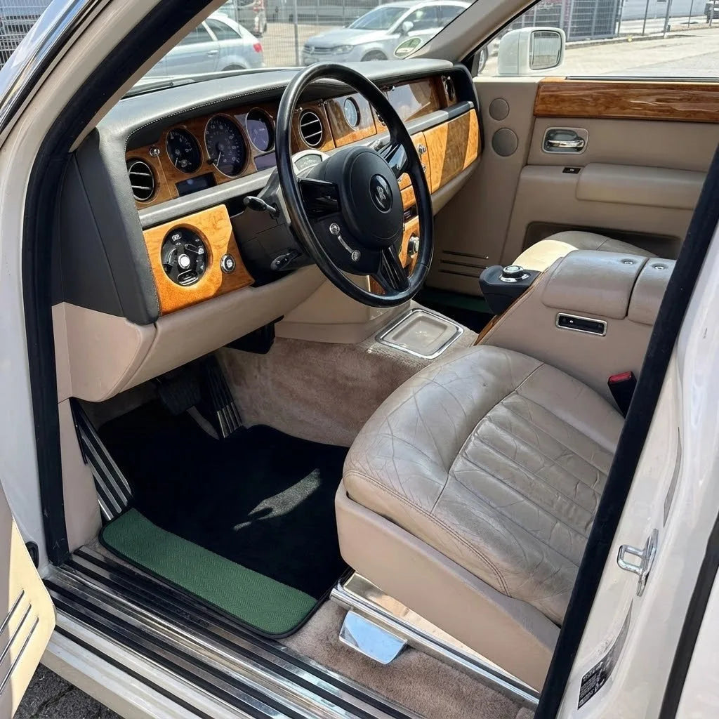 Interior look of floor mats for Rolls Royce Phantom Drophead Coupe (2007-2016)