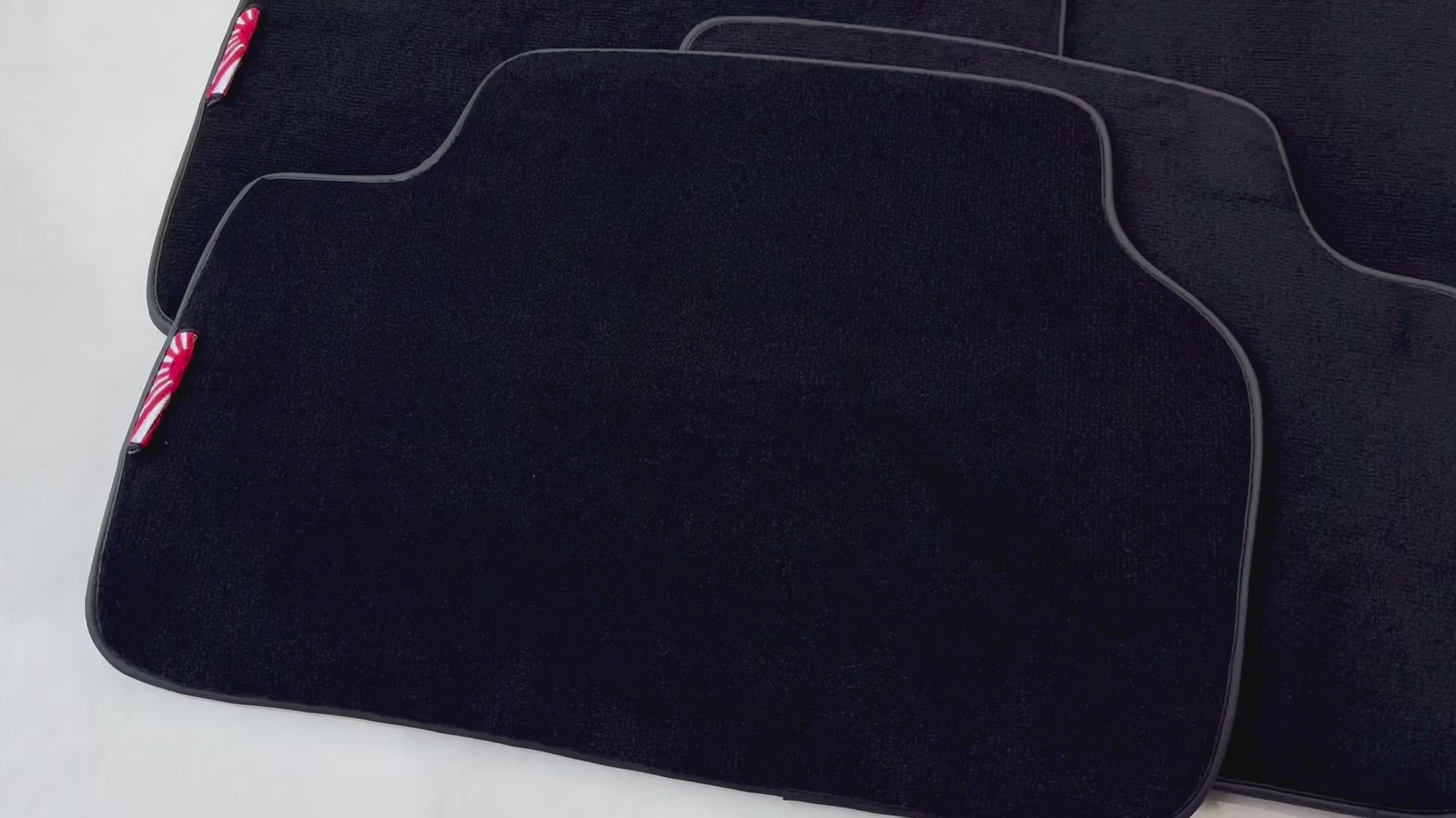 Black Floor Mats for Lexus IS 300 (2001-2003) ER56 - AutoWin.EU