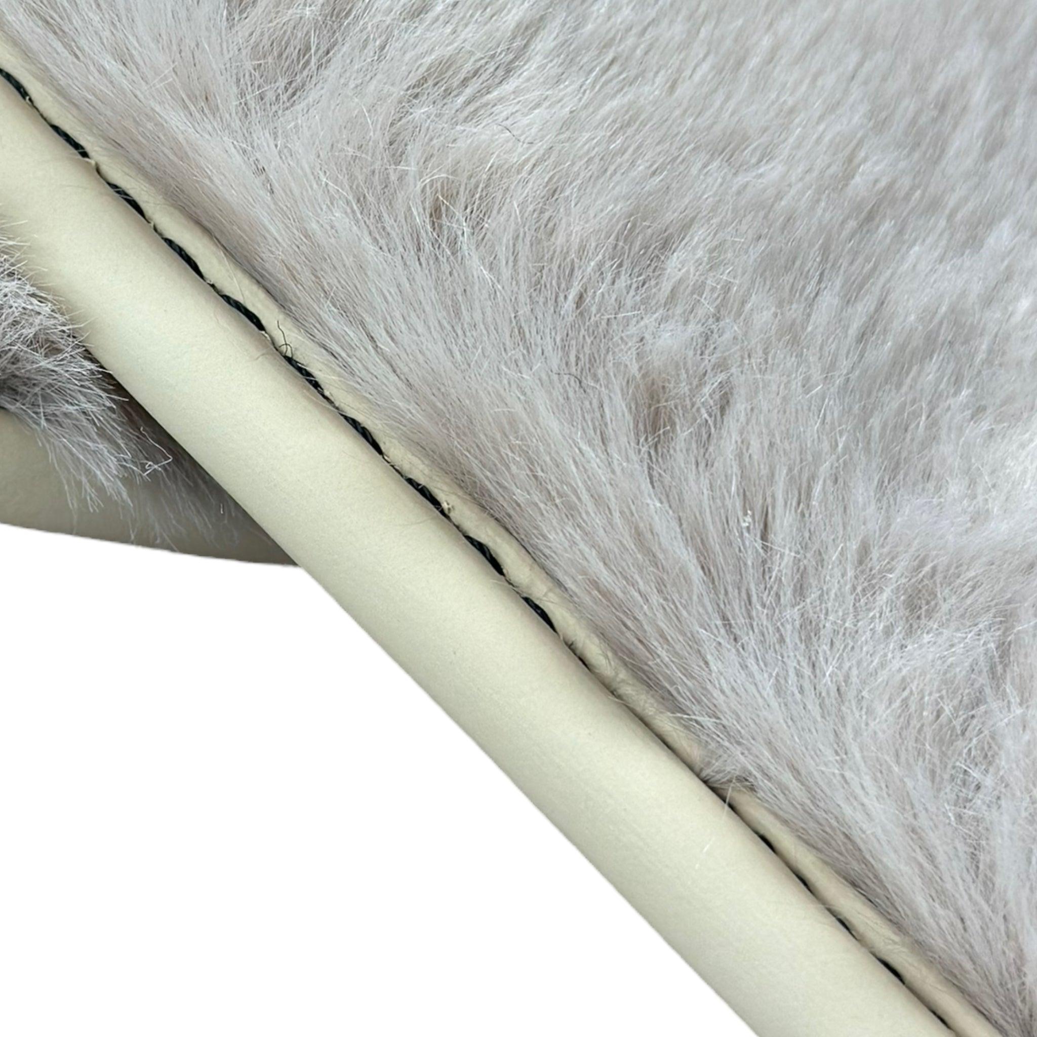 White Sheepskin Floor Mats for Bentley Continental GTC (2011-2018) ER56 Design - AutoWin