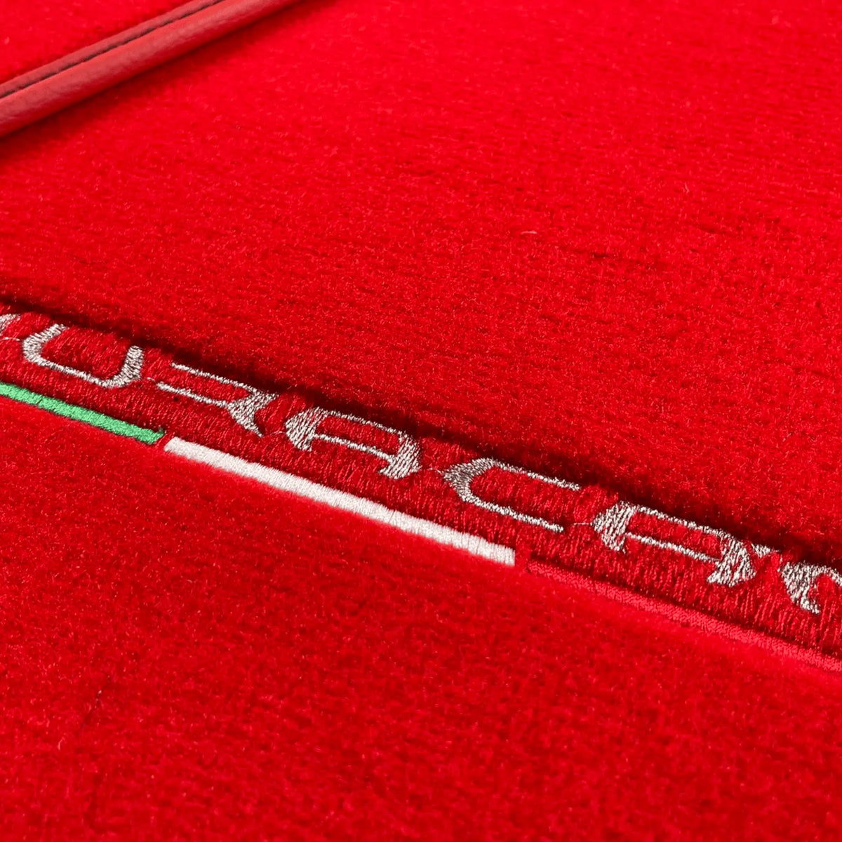 Floor Mats for Lamborghini Huracan Red Color - AutoWin