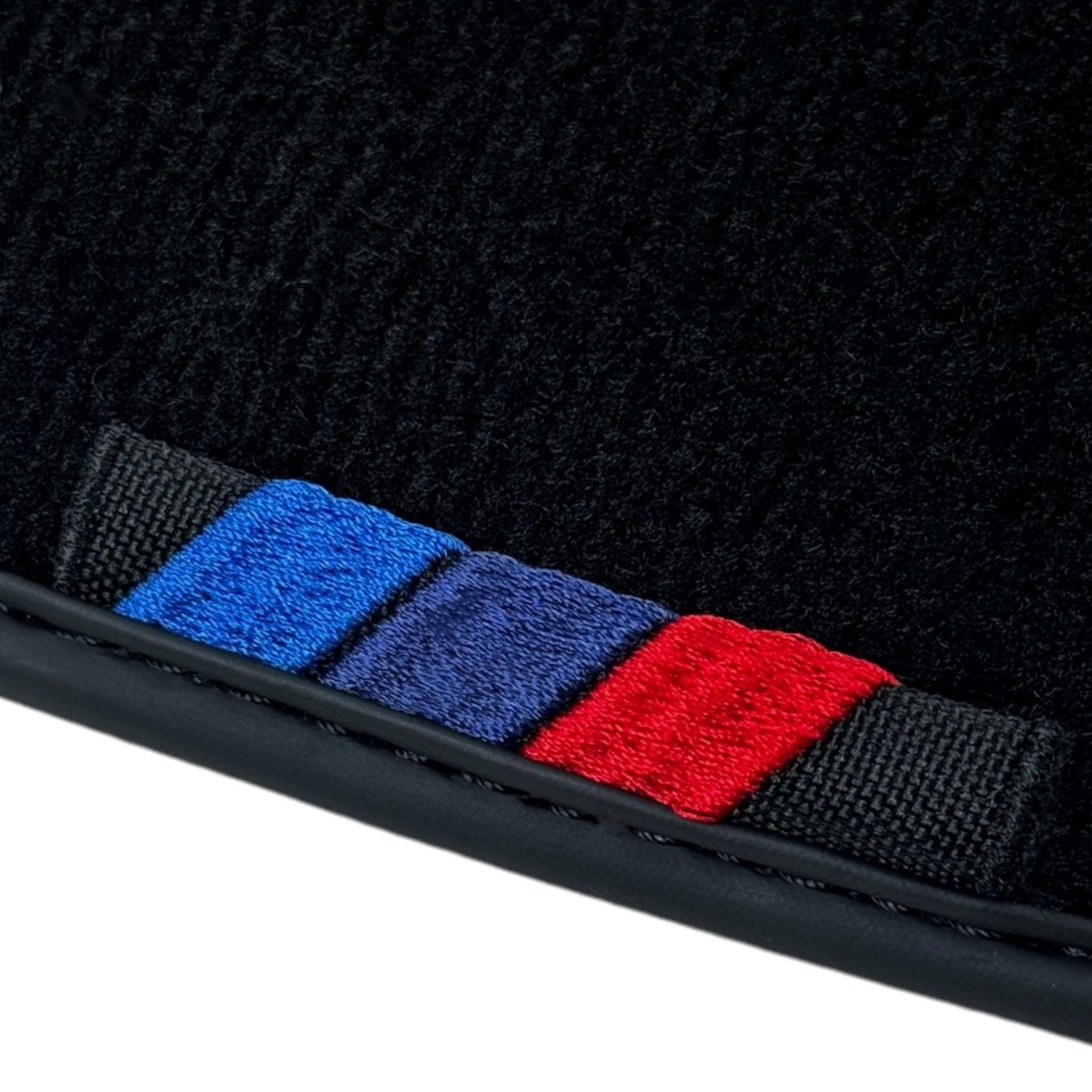 Black Floor Mats For BMW 4 Series F33 | Black Trim - AutoWin