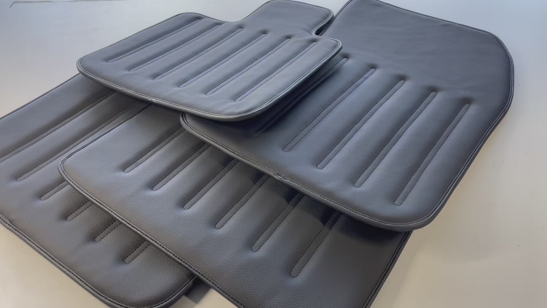 Leather Floor Mats For Rolls Royce Black Badge Cullinan Rr31 2018-2025 Black - AutoWin.EU