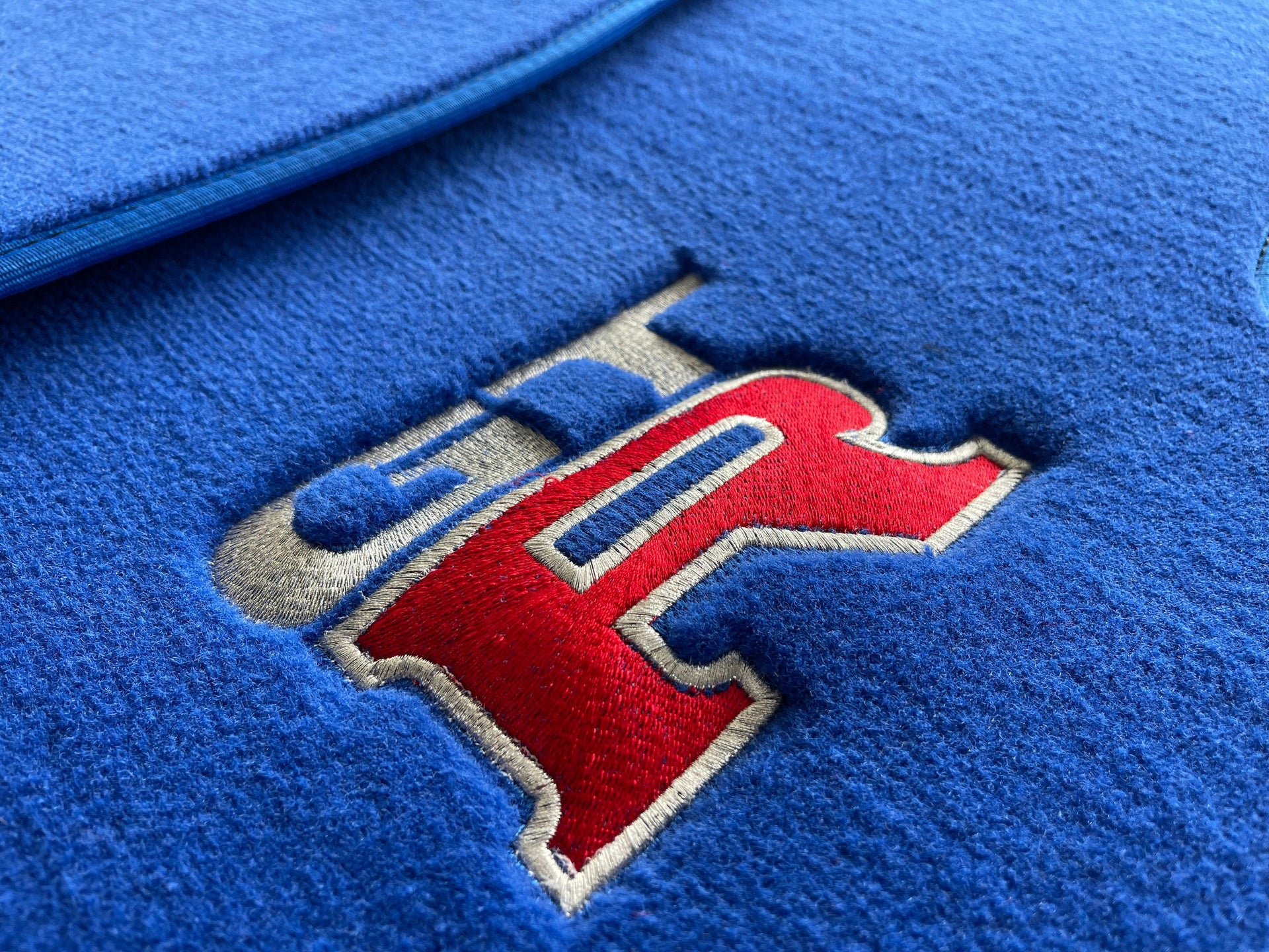 Floor Mats for Nissan GT-R - Tailored Blue Carpets Set with GTR Emblem | AutoWin