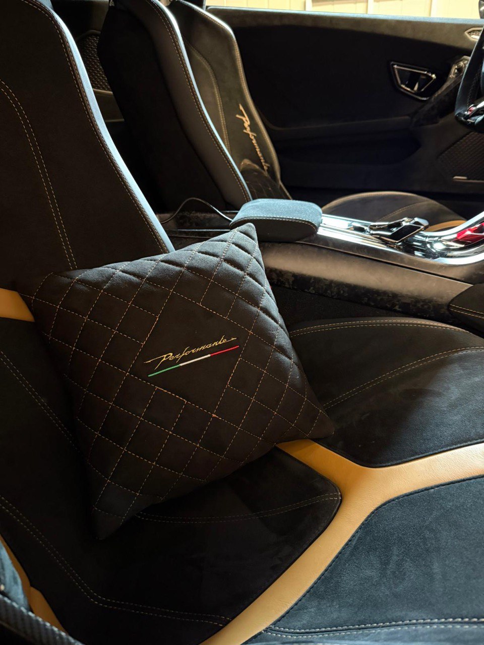 Black Carpet Floor Mats for Lamborghini Huracan Performante – Optional Alcantara Pillows Set of 2