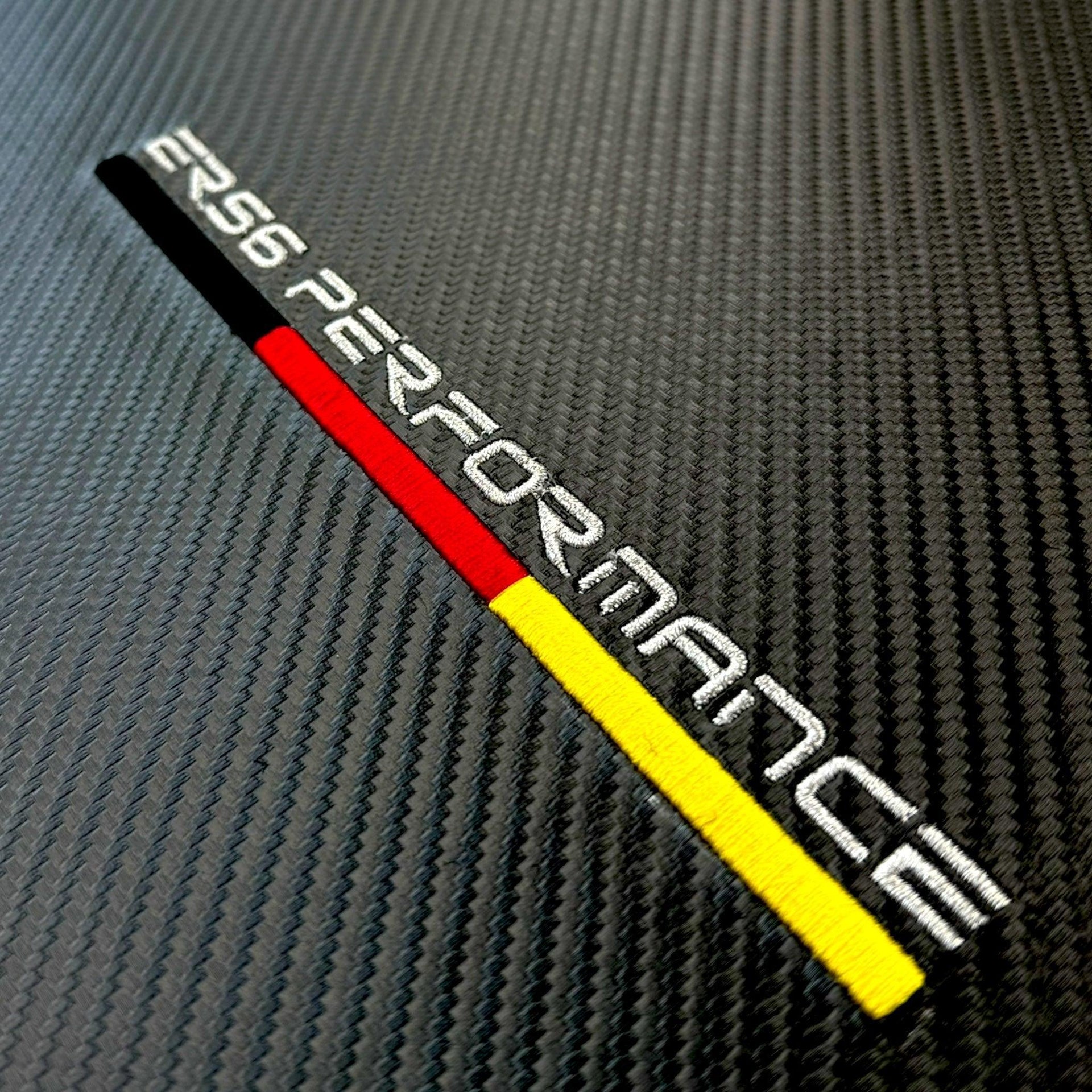 Carbon Fiber Floor Mats for BMW G60 (2023-2026) Sedan | ER56 Performance - AutoWin