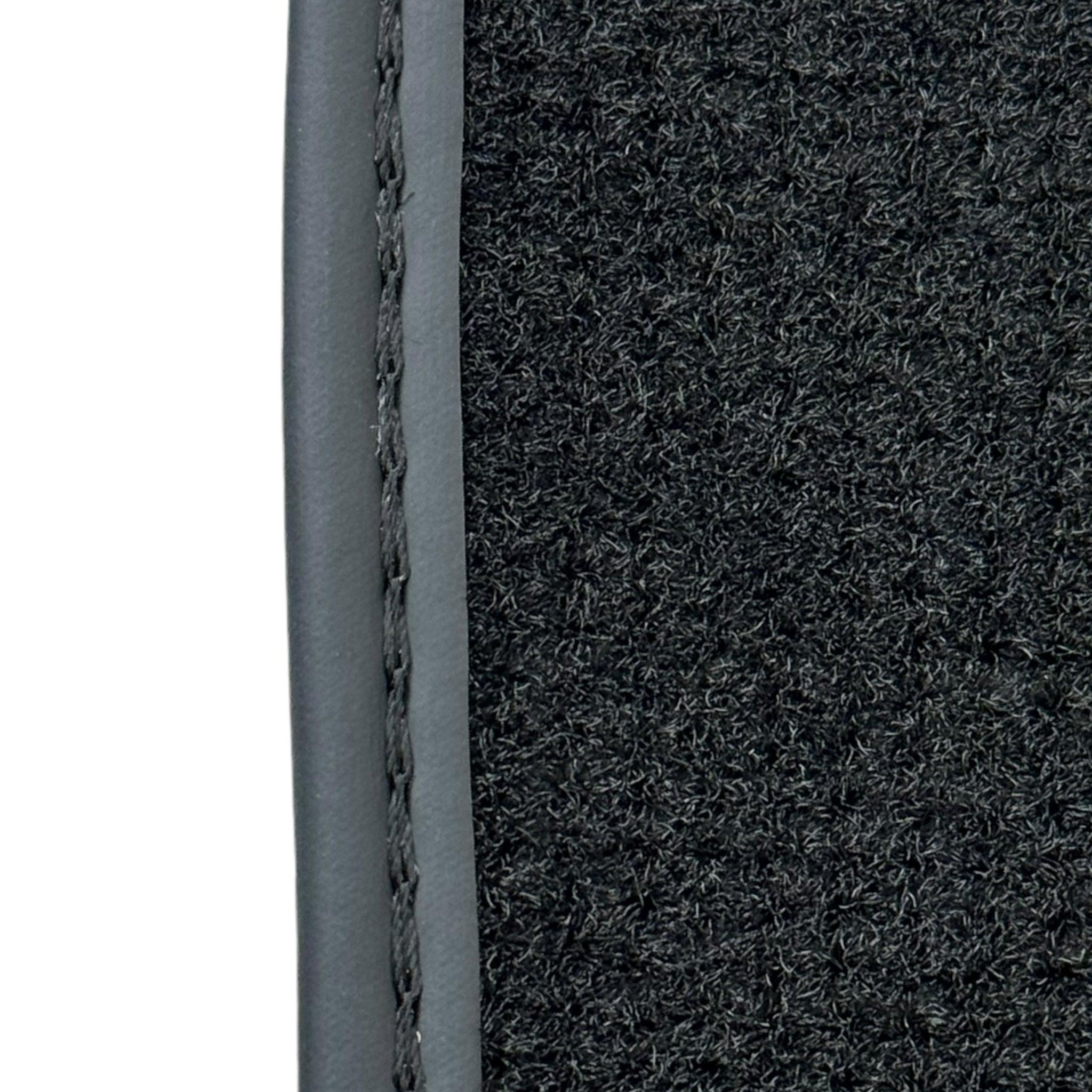 Black Floor Mats for Jeep Wrangler JK (2007-2018) 5 Doors - Double Fixation - AutoWin