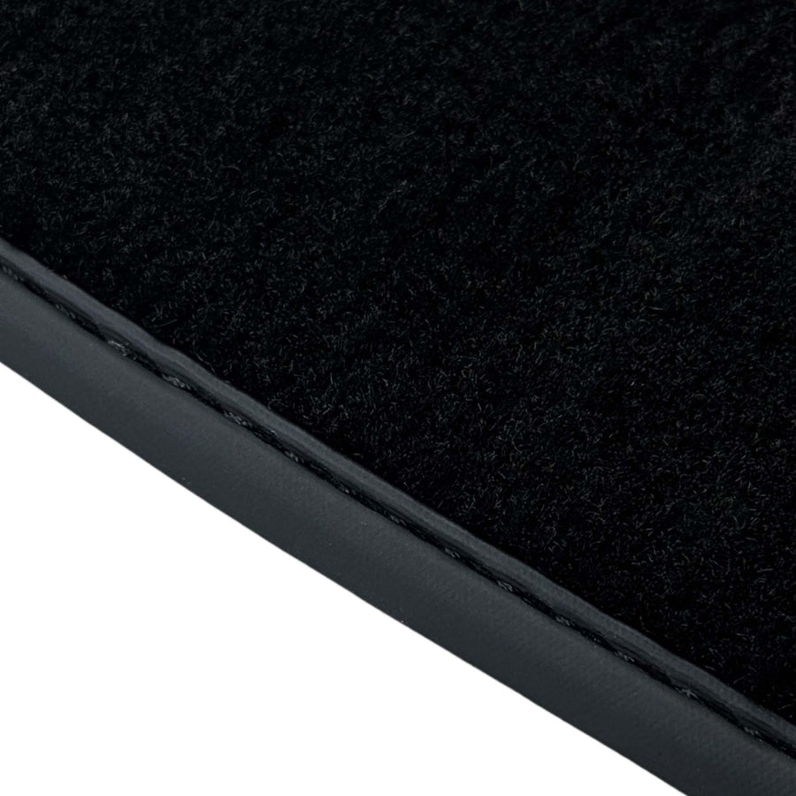 Black Floor Mats for Porsche Cayenne (2018-2023) with Carbon | ER56 Performance - AutoWin