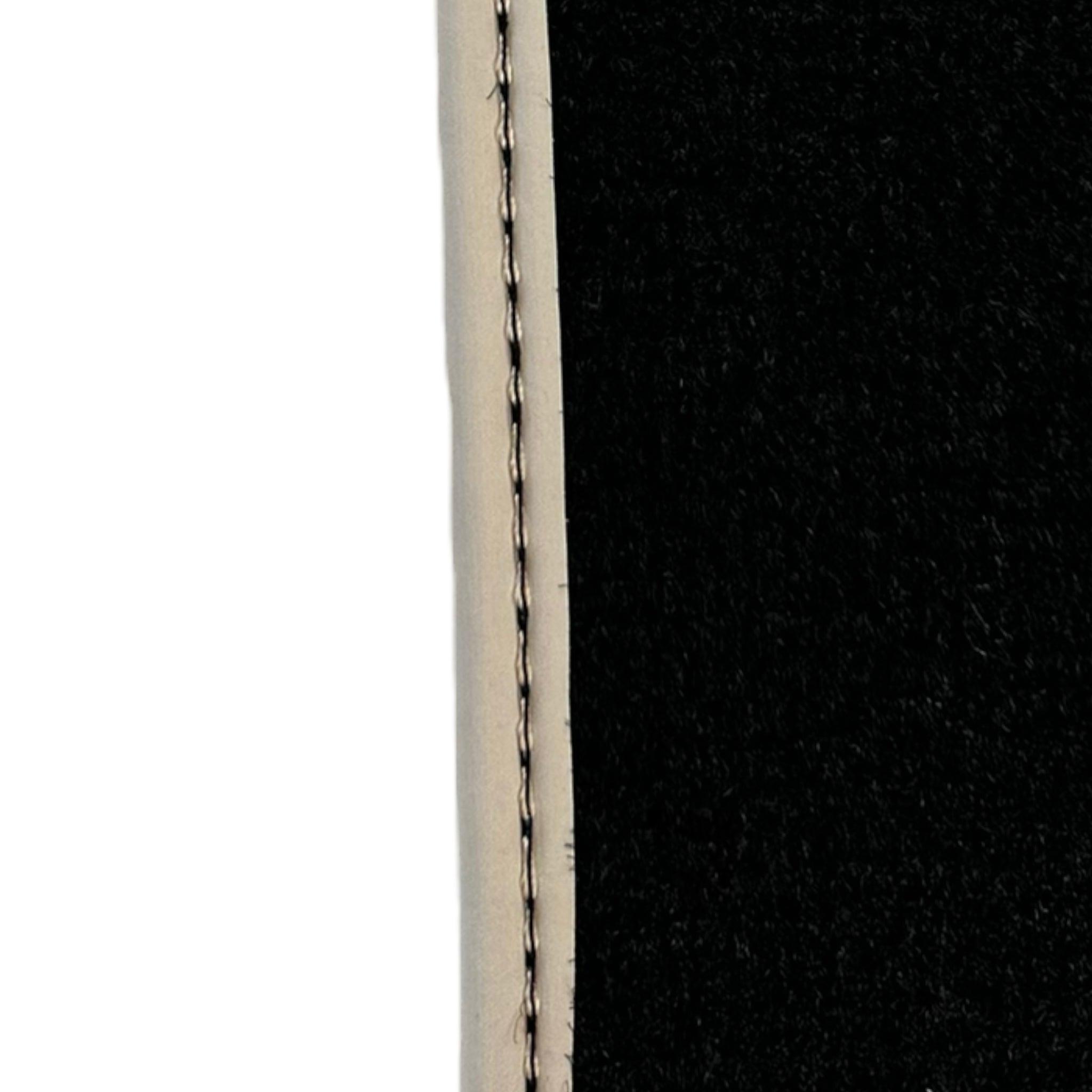 Black Floor Mats for Alfa Romeo 159 4-door Sedan (2006-2011) - AutoWin