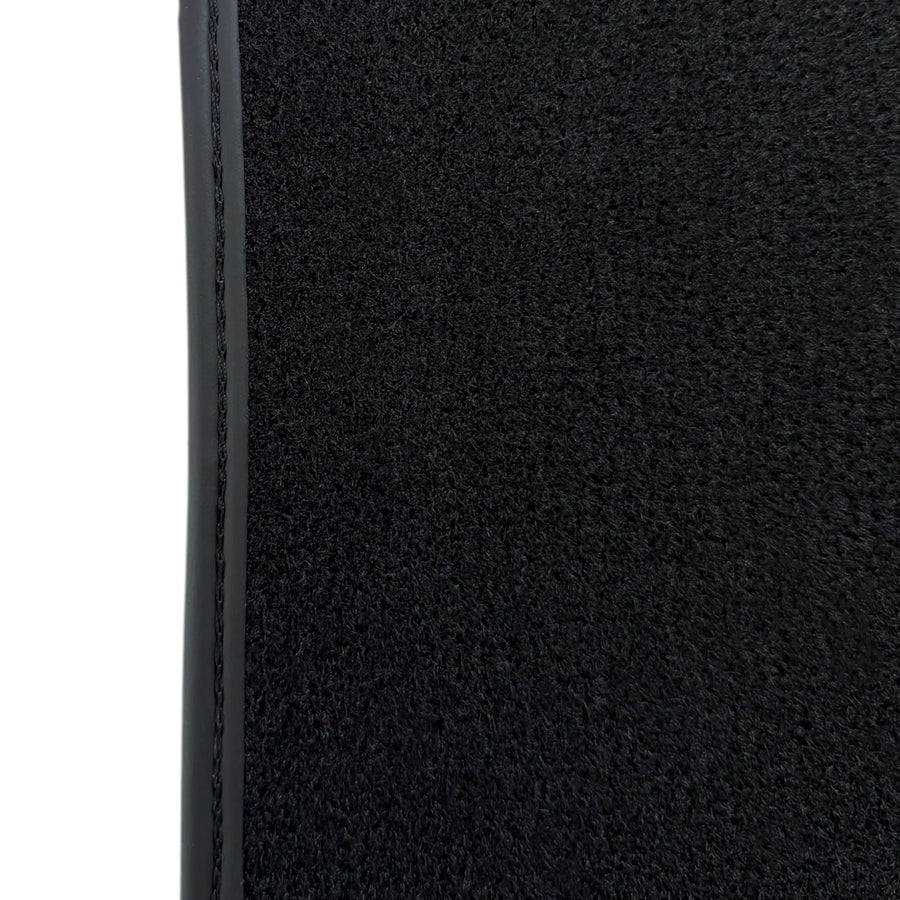 Black Floor Mats for BMW M3 G81 Touring (2022-2026) with Green Leather ER56 Performance