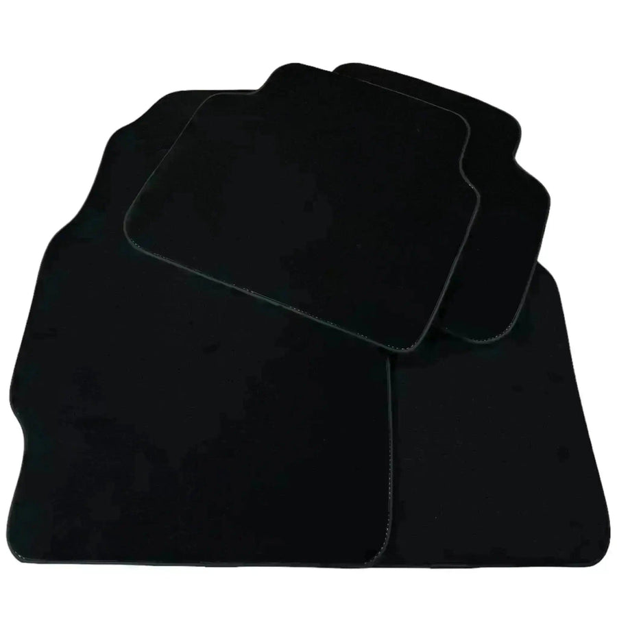 Black Floor Mats for Toyota Yaris 3 (2017-2020) - AutoWin