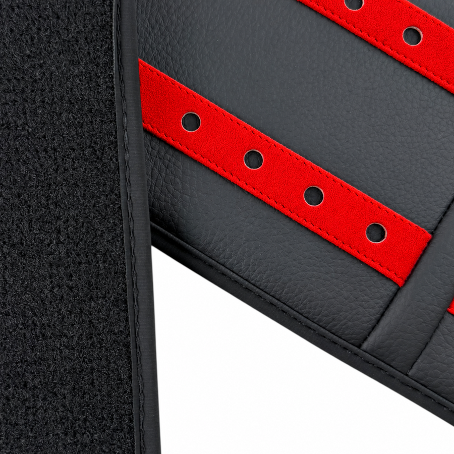 Black Leather Floor Mats with Red Daytona Design for Ferrari SF90 Stradale (2019-2024)