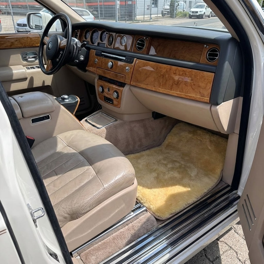 Natural Color Medical Sheepskin Floor Mats for Rolls Royce Phantom Sedan | Relugan