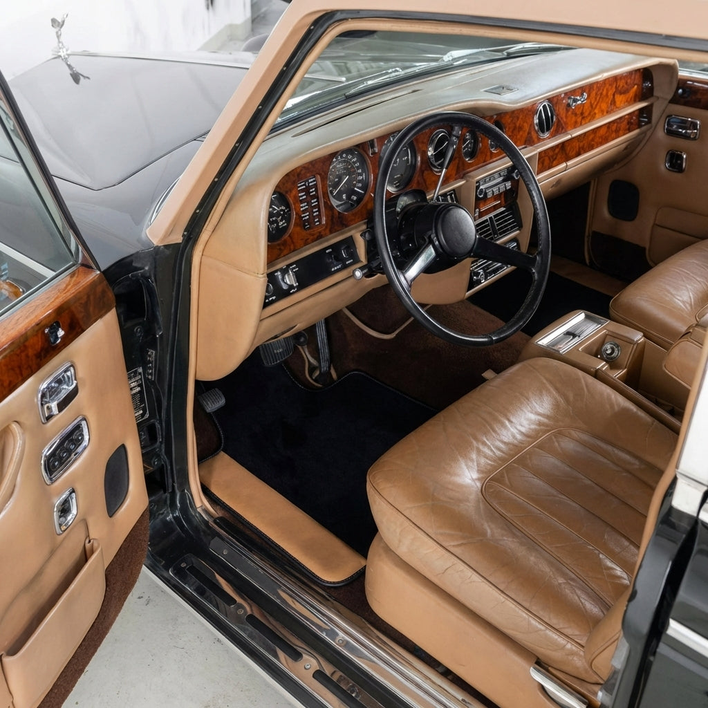 Black Floor Mats for Rolls Royce Wraith (2013–2023) with Golden Leather