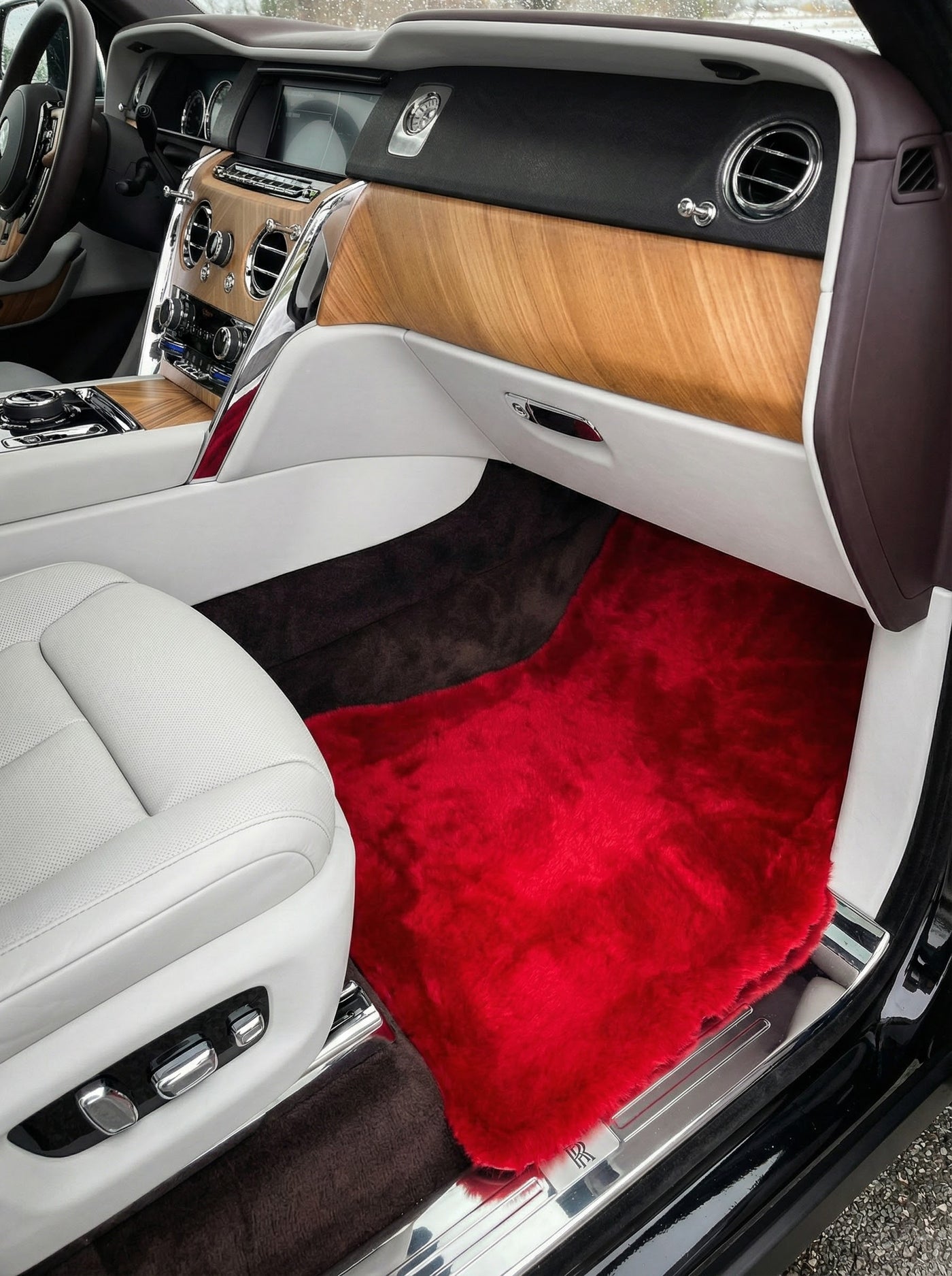 Red Sheepskin Floor Mats For Rolls Royce Cullinan Rr31 2018-2025 Er56 Design Brand