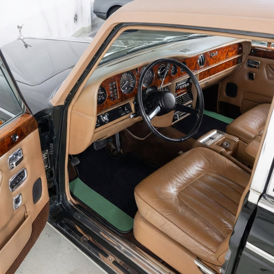 Black Floor Mats for Rolls Royce Wraith (2013–2023) with Green Leather Borders