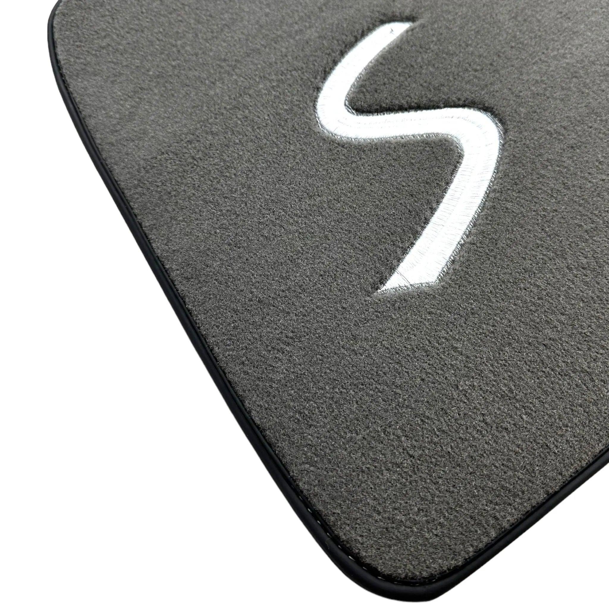 Grey Floor Mats for Mini Clubman F54 (2019-2023) - AutoWin