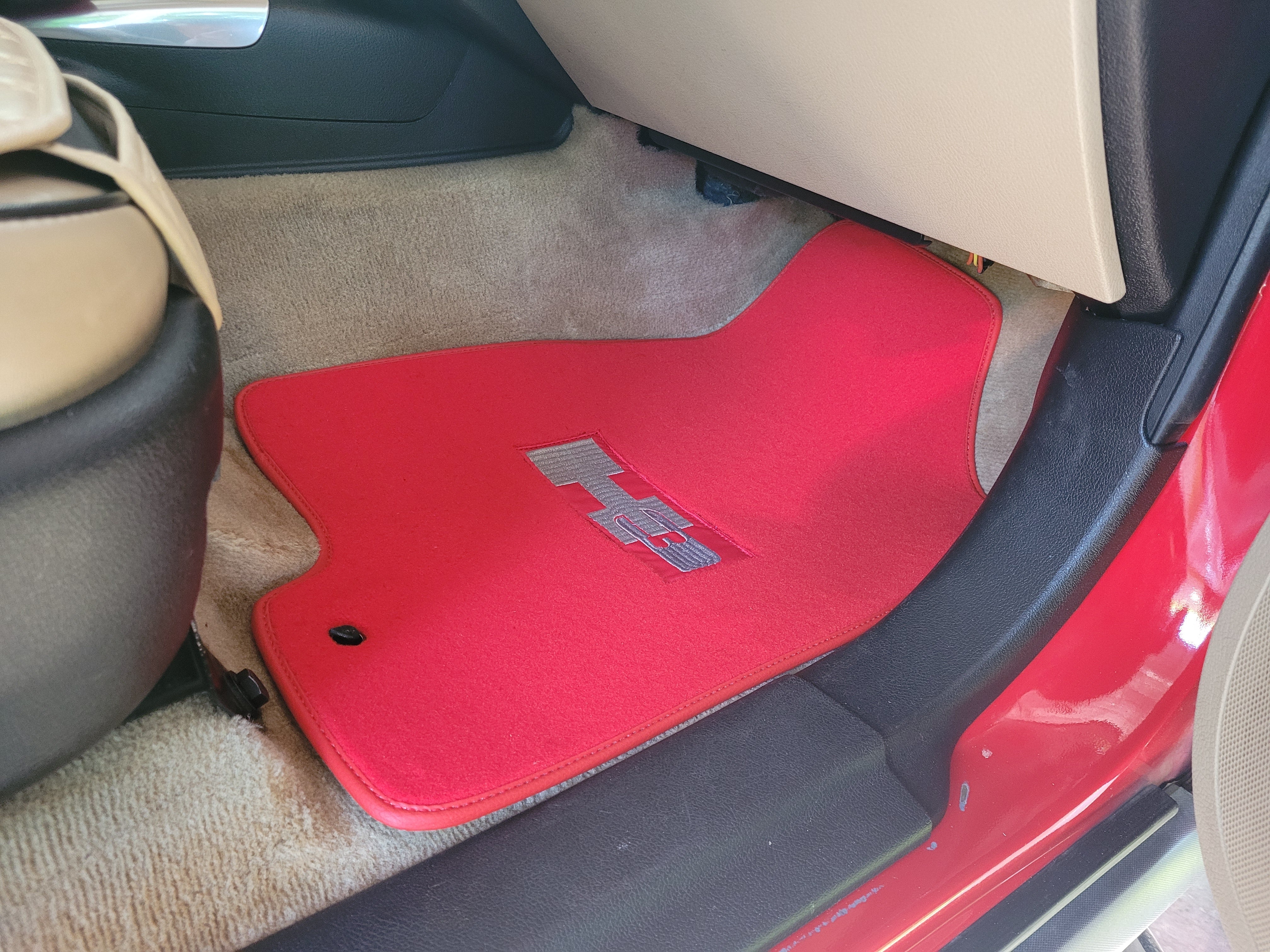 Floor Mats For Hummer H3 2005-2010 Tailored Red Color Carpets