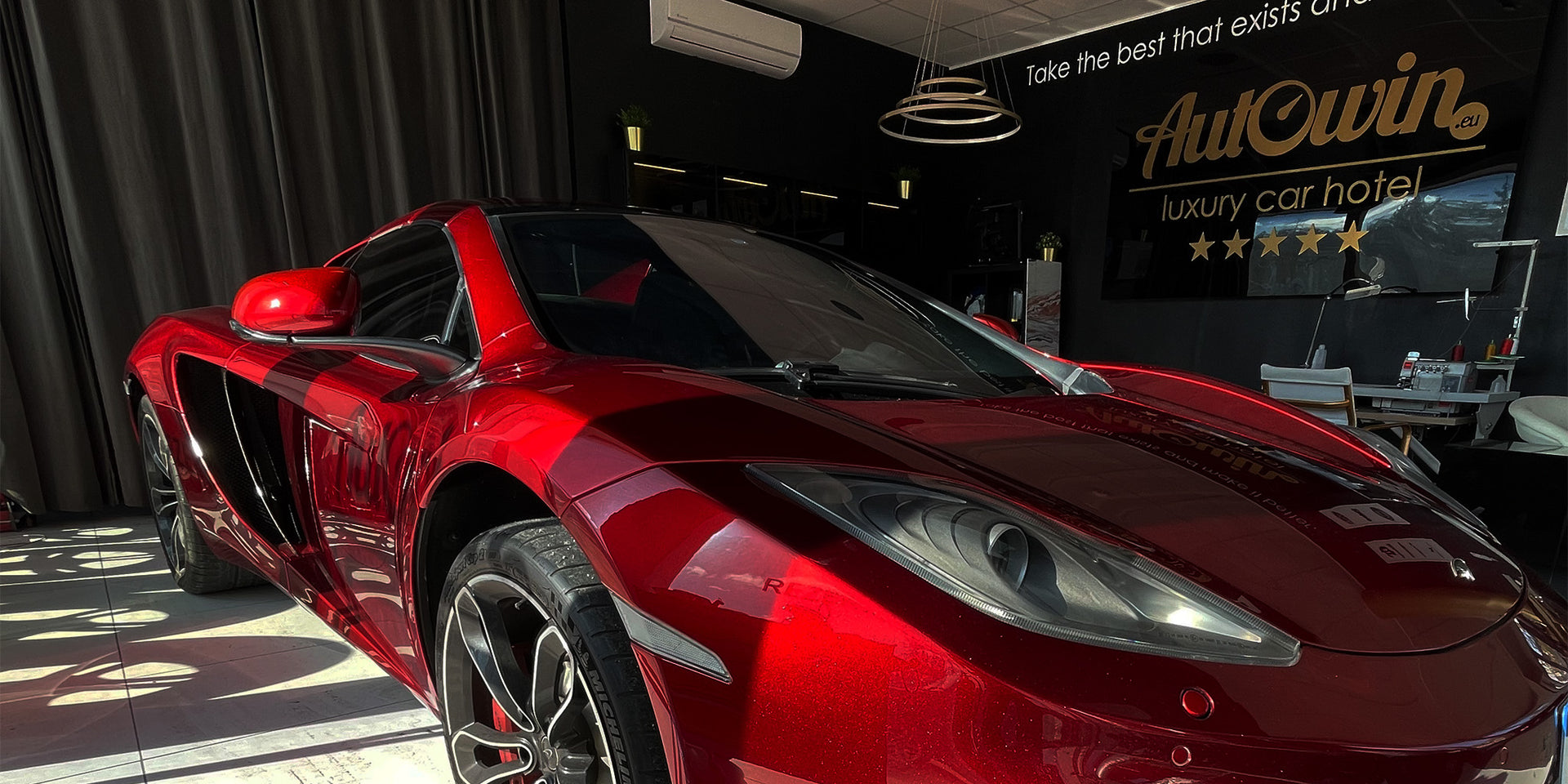 McLaren Floor Mats - AutoWin