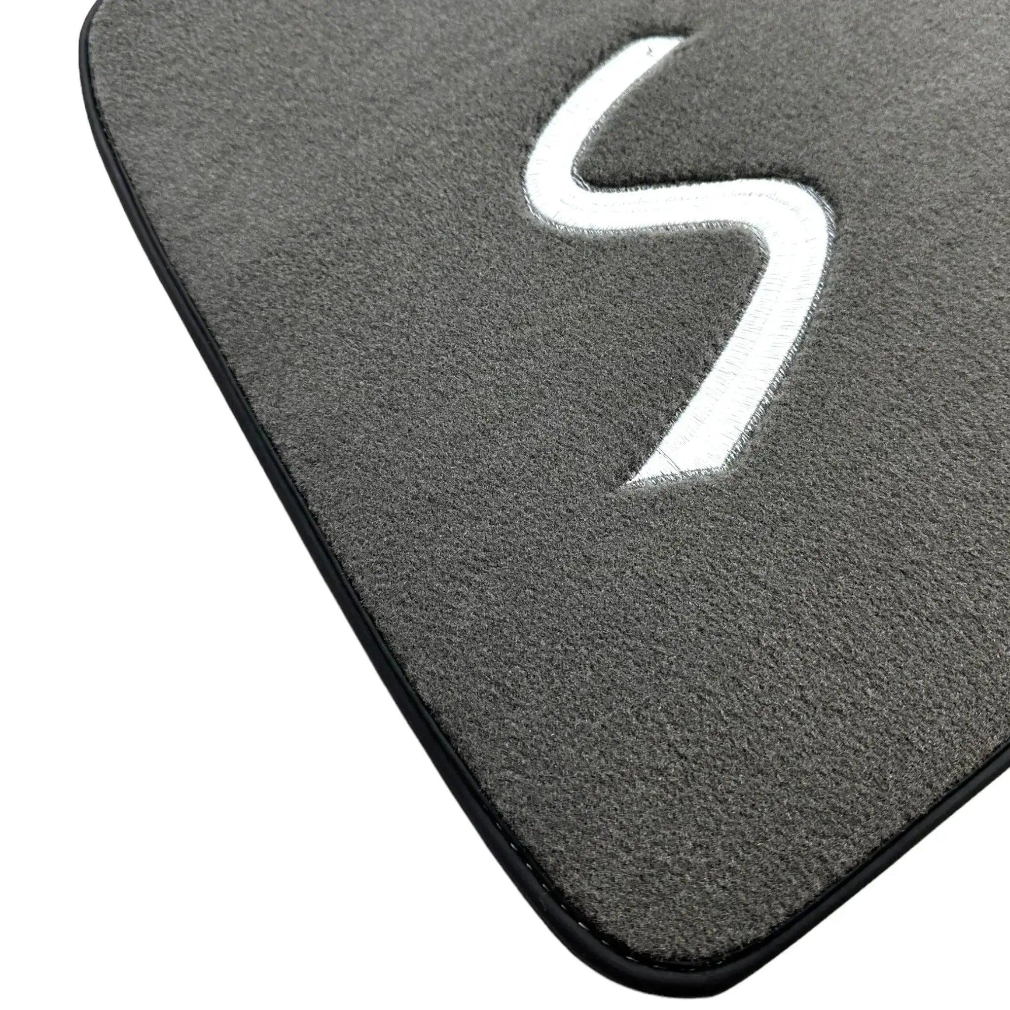 Grey Floor Mats for Mini Cooper/One R50 (2001-2007) - AutoWin