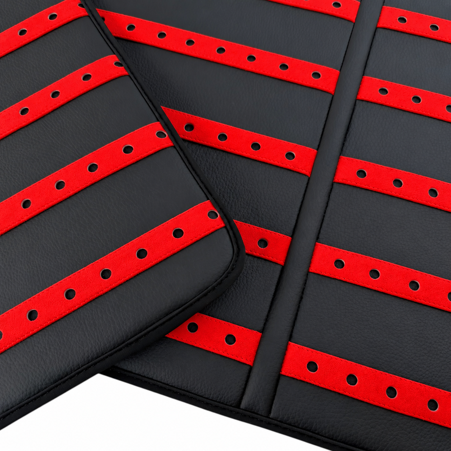Black Leather Floor Mats with Red Daytona Design for Ferrari SF90 Stradale (2019-2024)