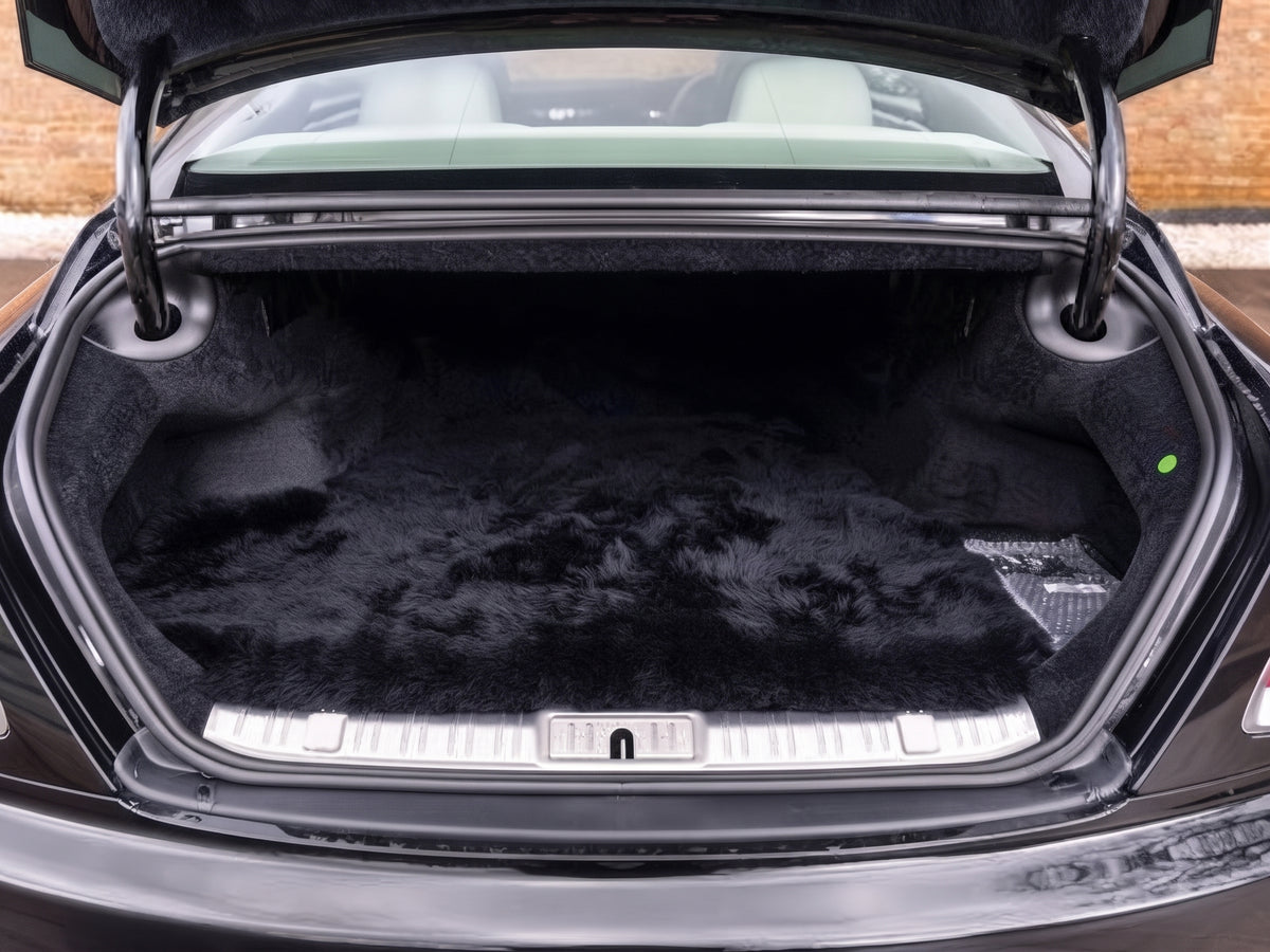 White Sheepskin Floor Mats For Rolls Royce Wraith 2013–2023 Er56 Design