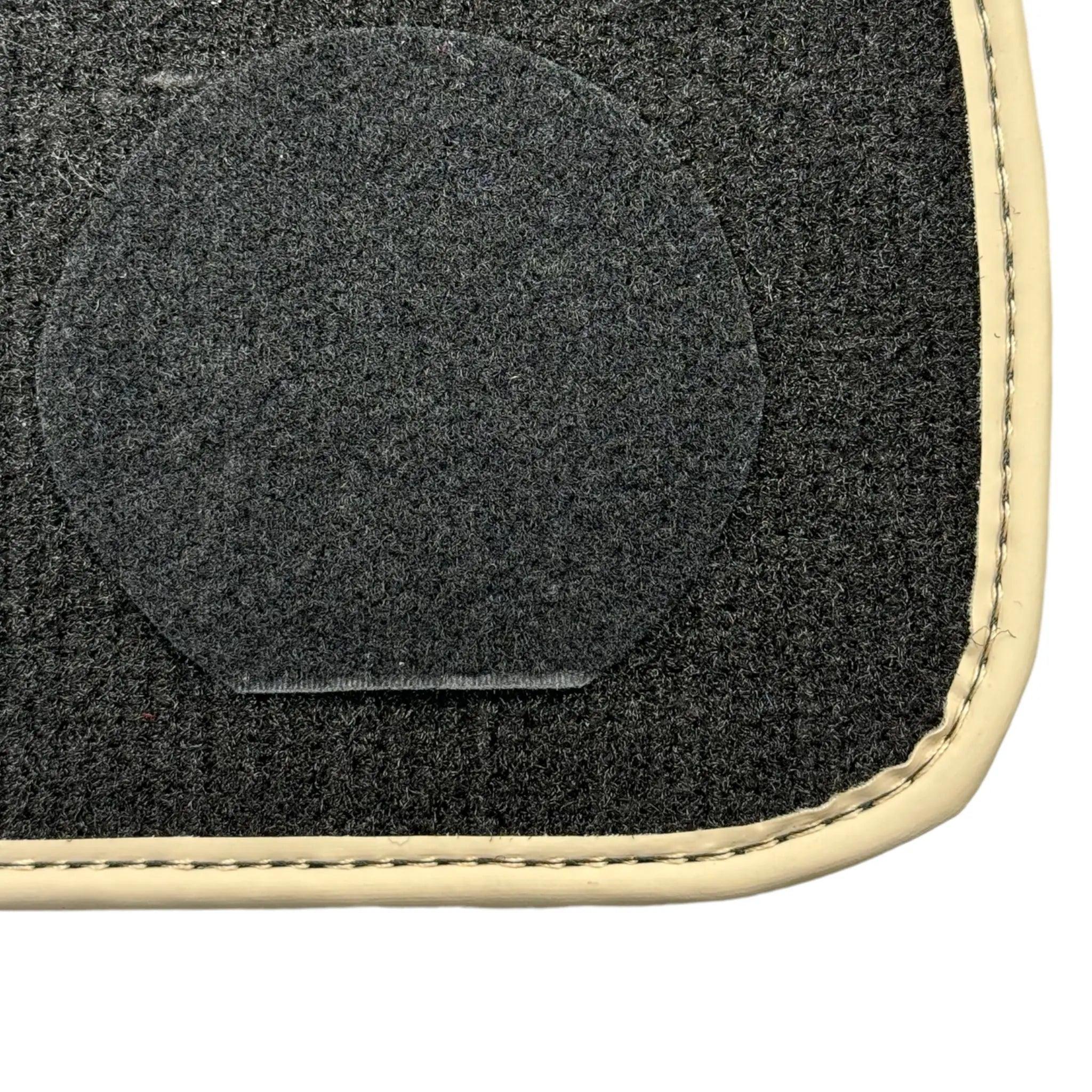 Black Floor Mats for BMW G30 with German Flag | Beige Trim - AutoWin