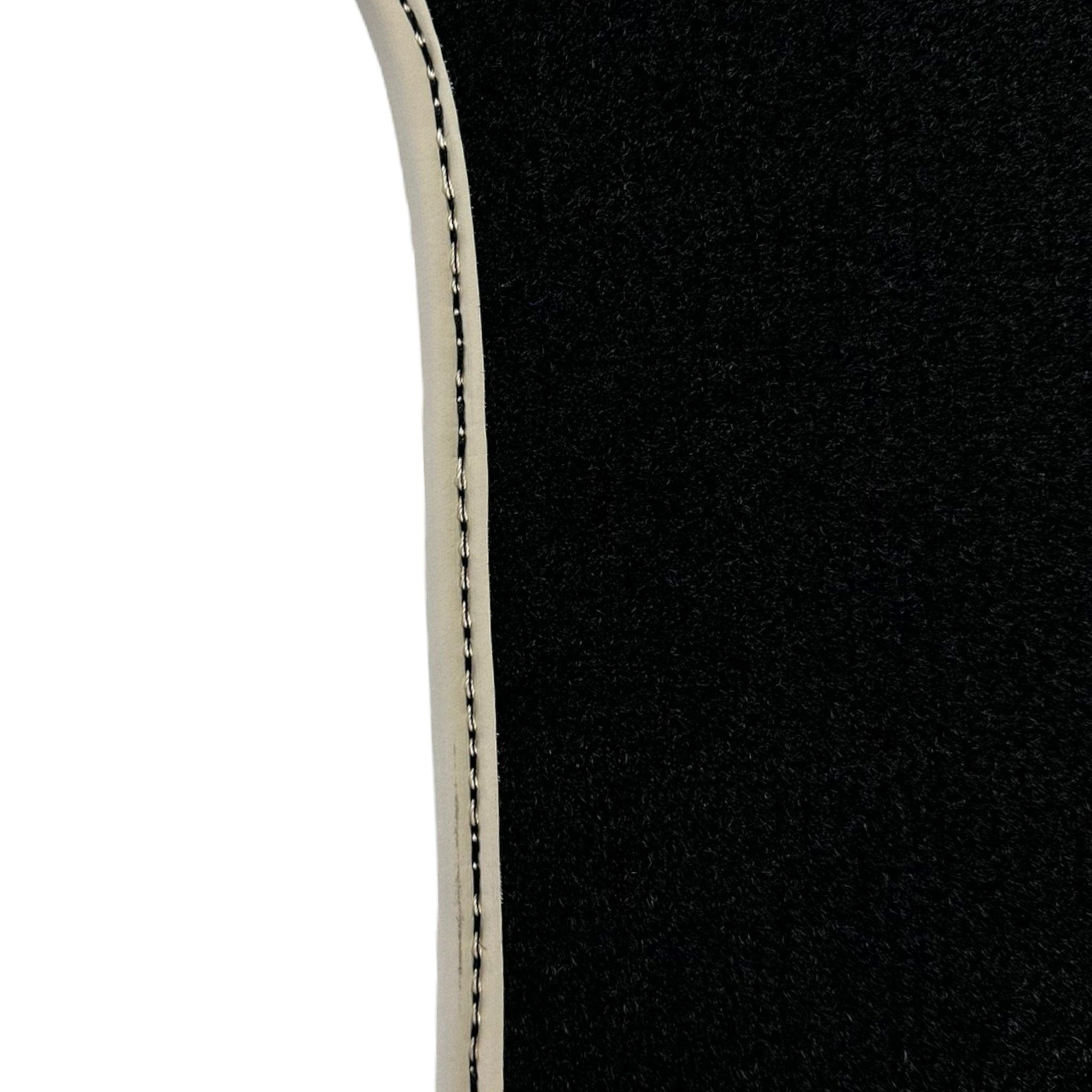 Black Floor Mats For Kia Sportage (2004-2010) ER56 Design - AutoWin