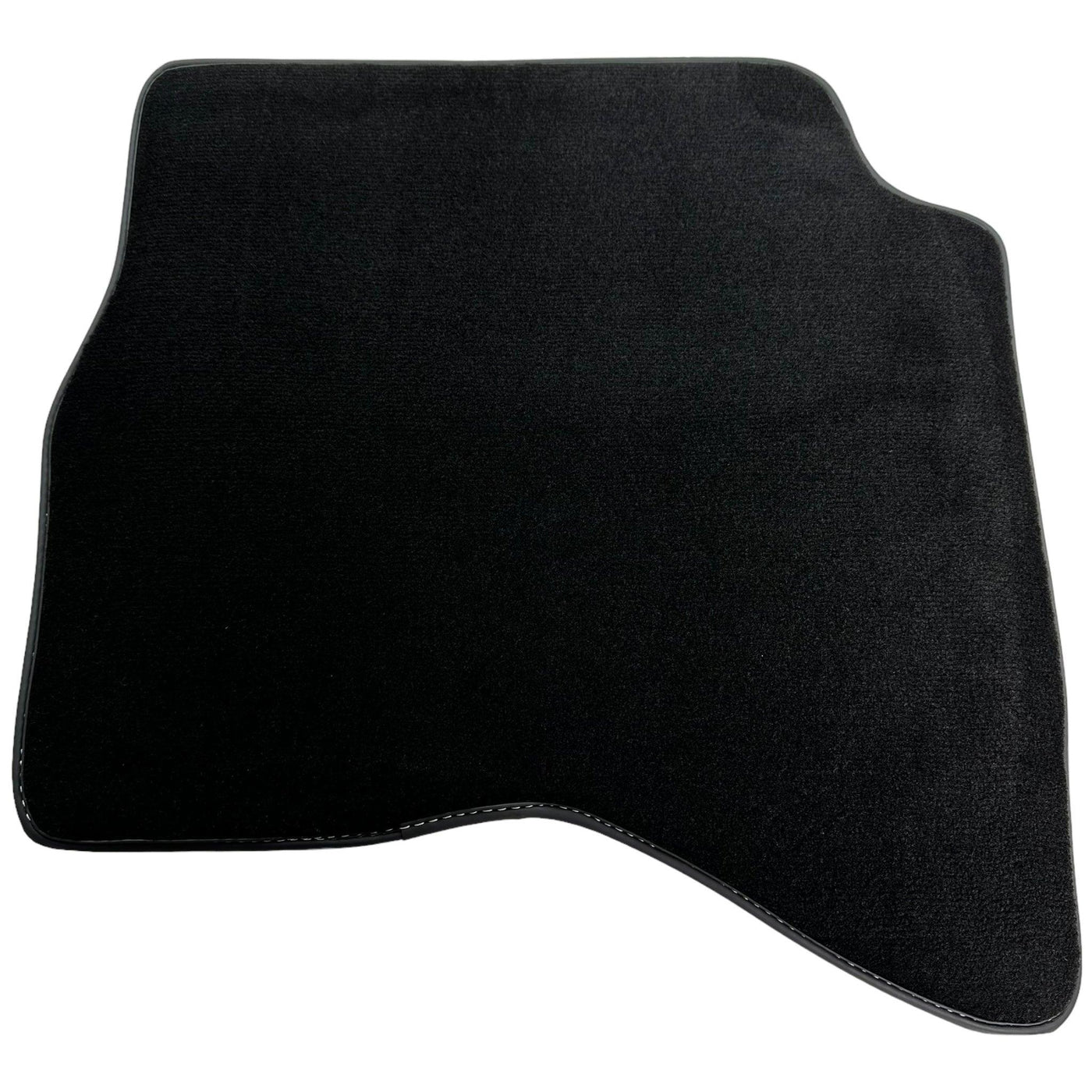Black Floor Mats For Mitsubishi Pajero 1999-2005 - AutoWin
