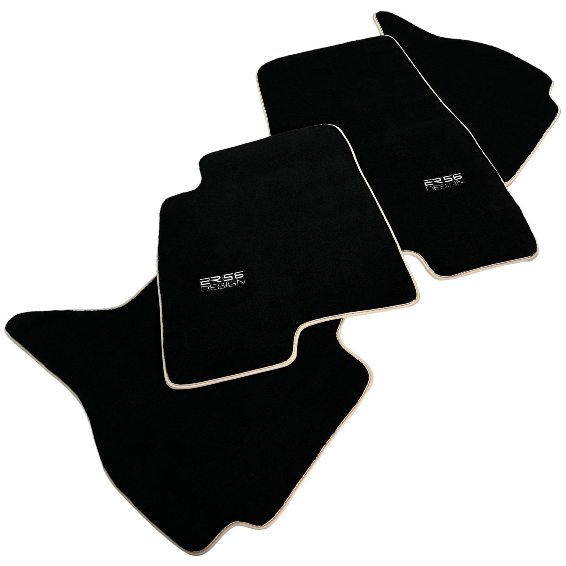 Black Floor Mats For Mitsubishi Pajero III (2000-2004) ER56 Design - AutoWin