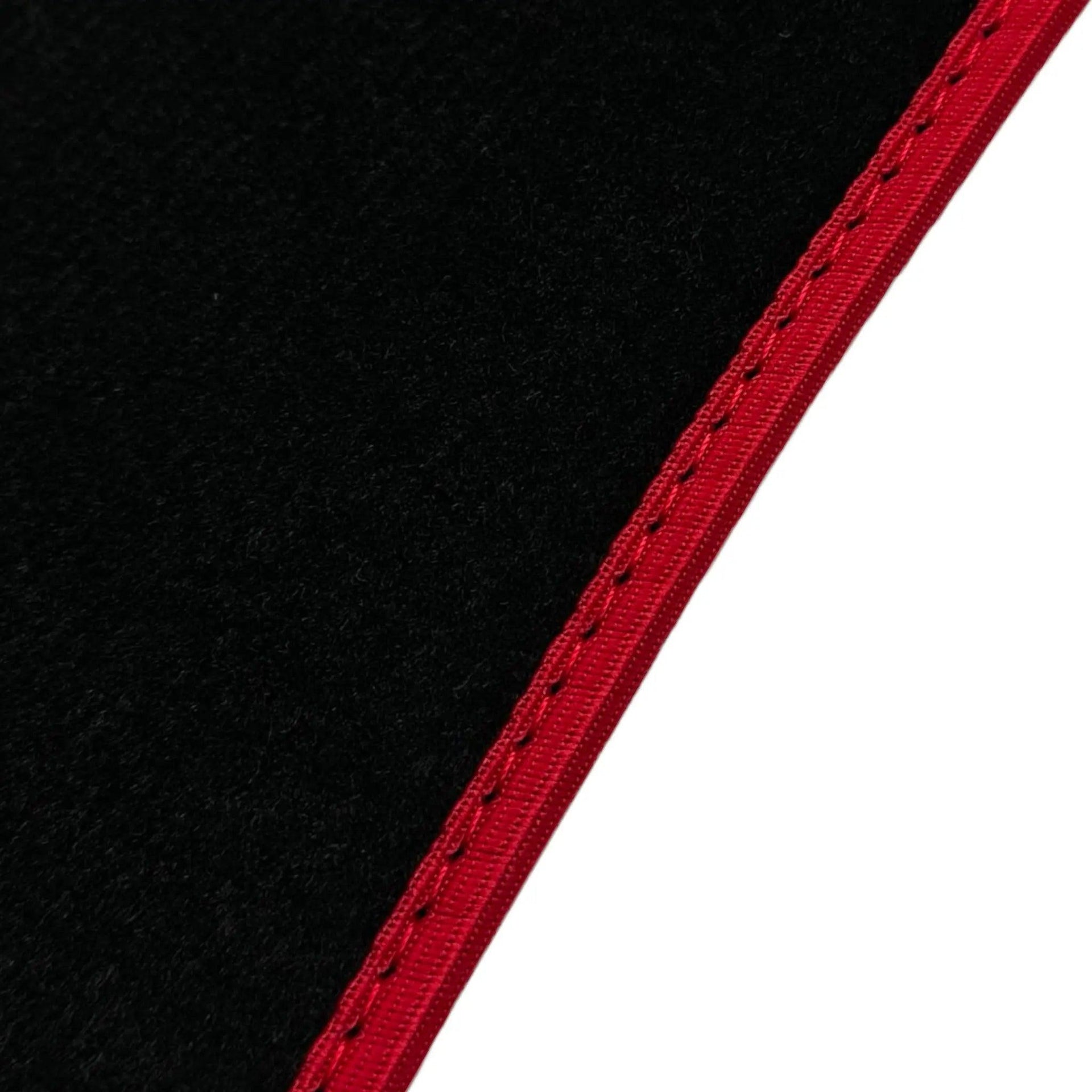 Black Floor Mats For Mitsubishi Pajero III (2000-2004) ER56 Design with Red Trim - AutoWin