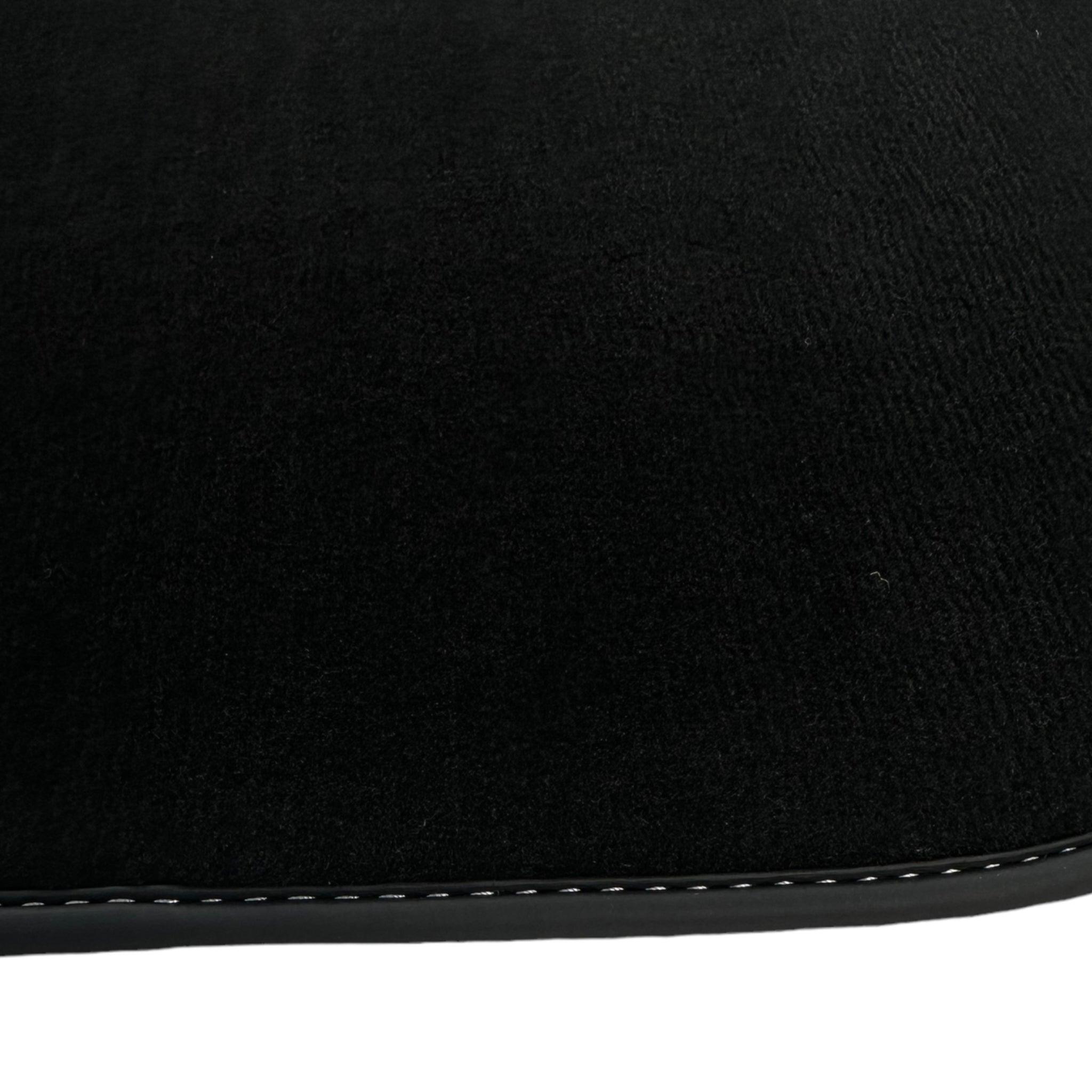 Black Floor Mats for Porsche 911 - 997 (2004-2012) - AutoWin