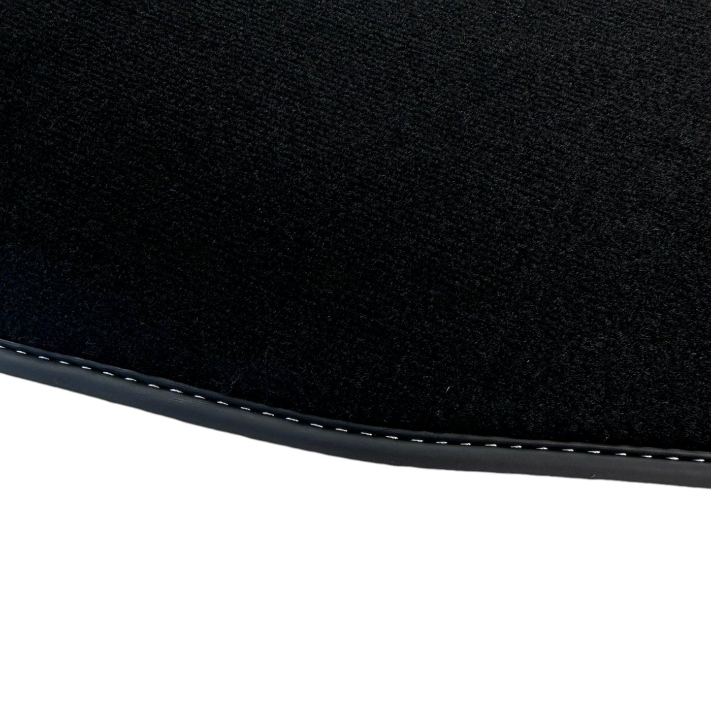 Black Floor Mats for Porsche Cayenne (2010-2018) - AutoWin