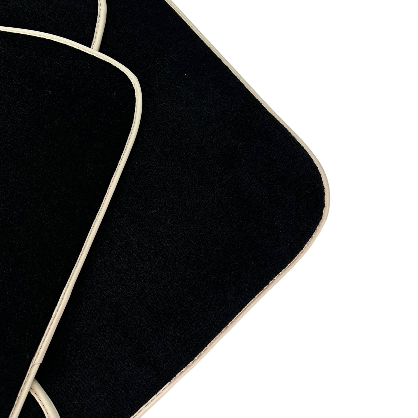 Black Floor Mats For Toyota Corolla (1997-2001) | AutoWin - AutoWin