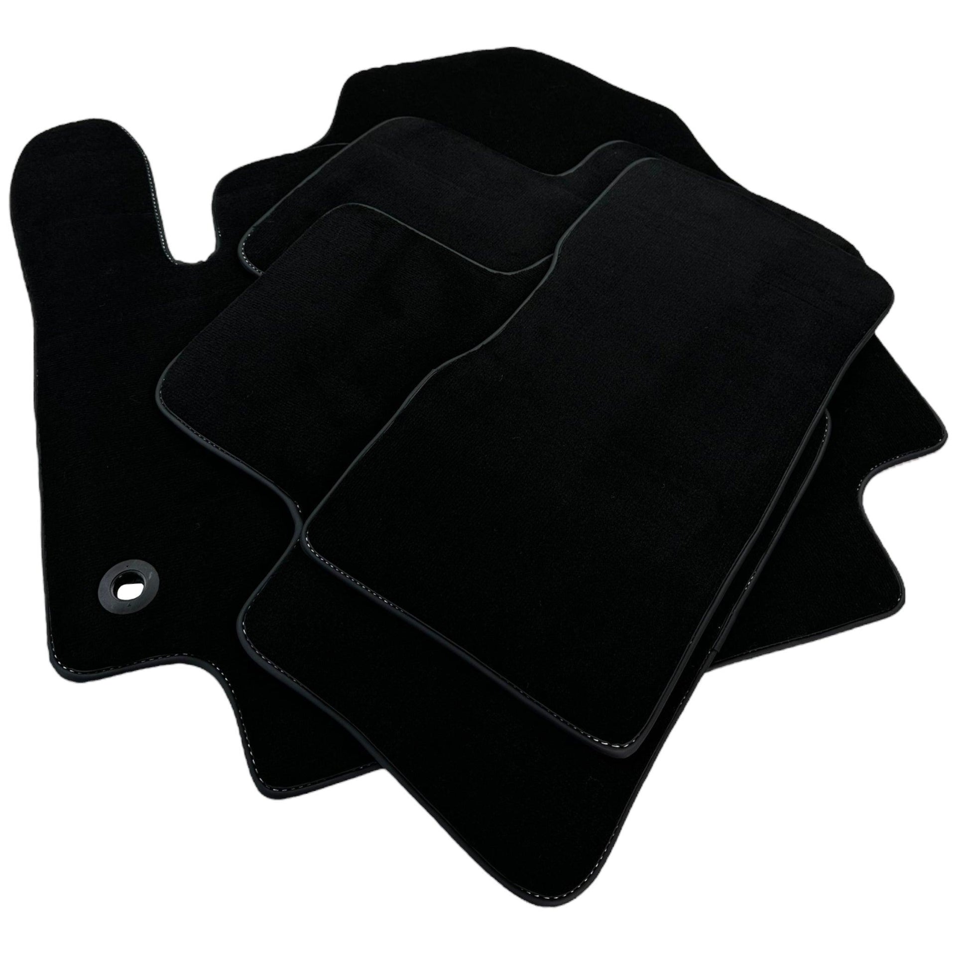 Black Floor Mats For Toyota RAV4 (2019-Present) - AutoWin