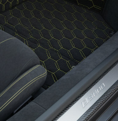 Customizable Leather Floor Mats with Interlaced Hex Pattern for Lamborghini Centenario (2016-2017) - AutoWin